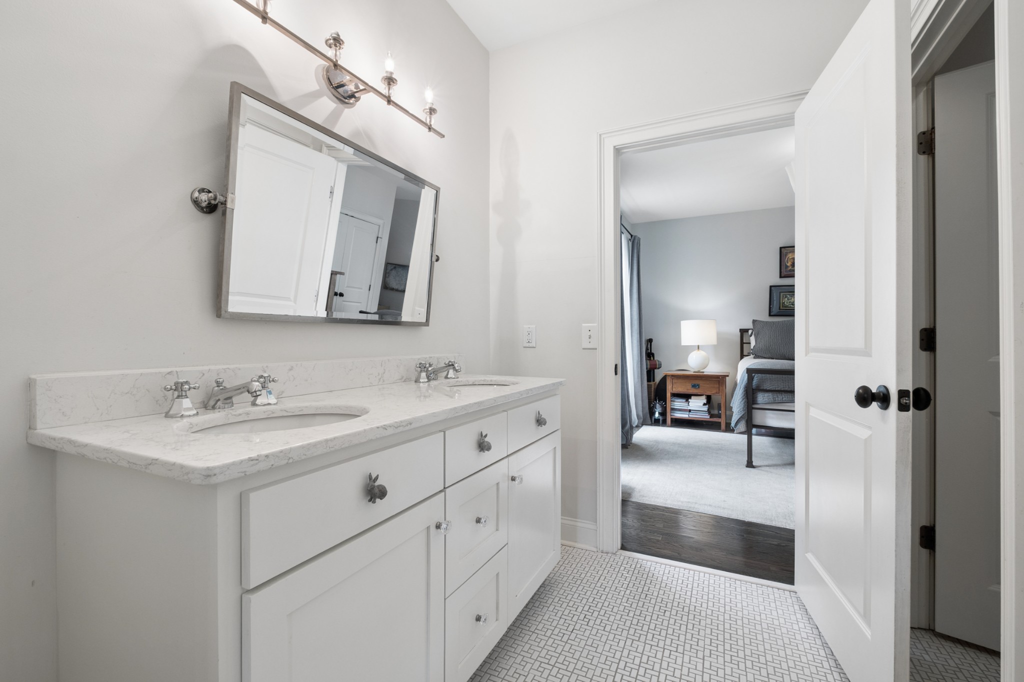 3815 Central Ave