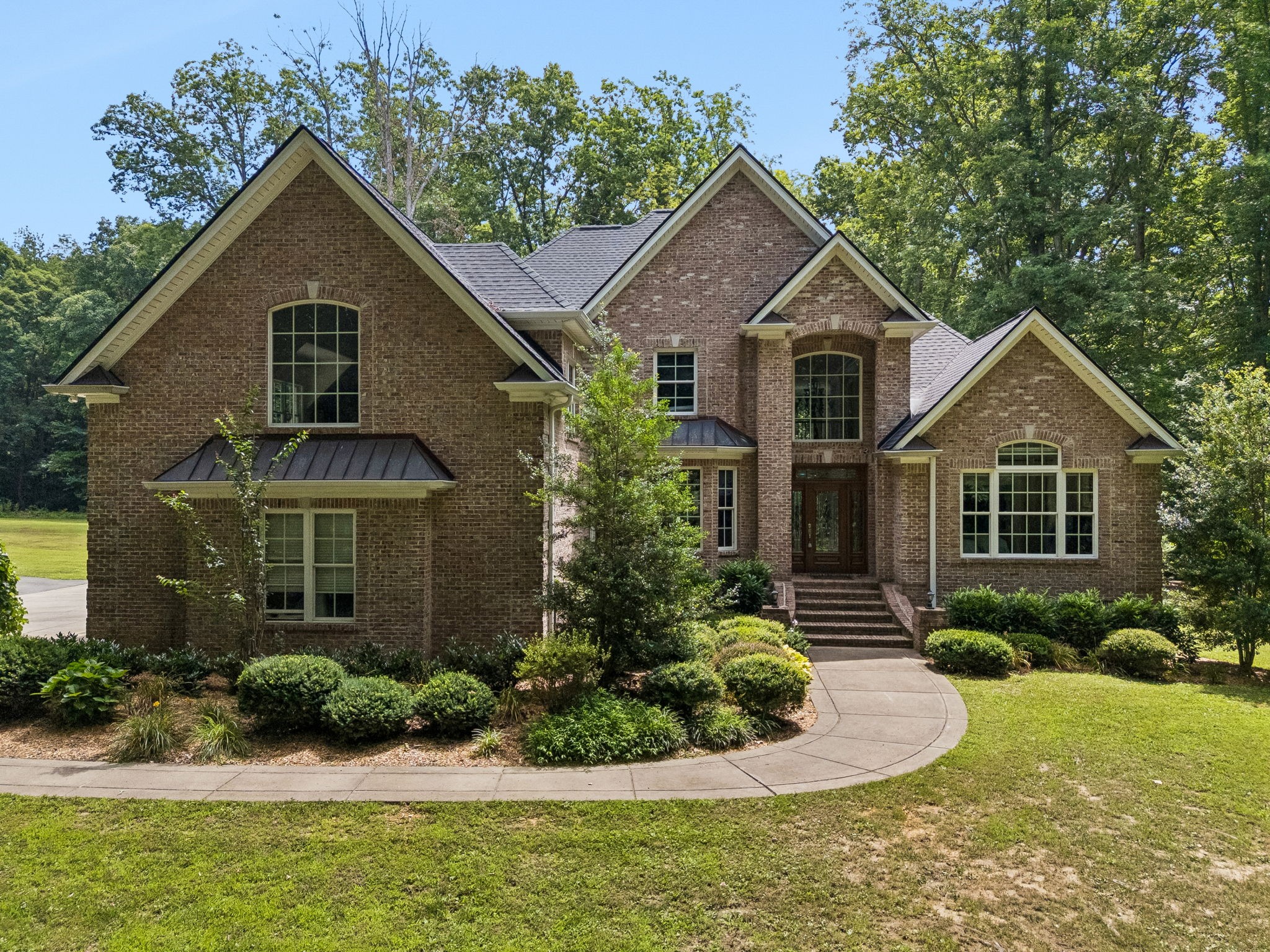 6948 Whispering Oaks Dr