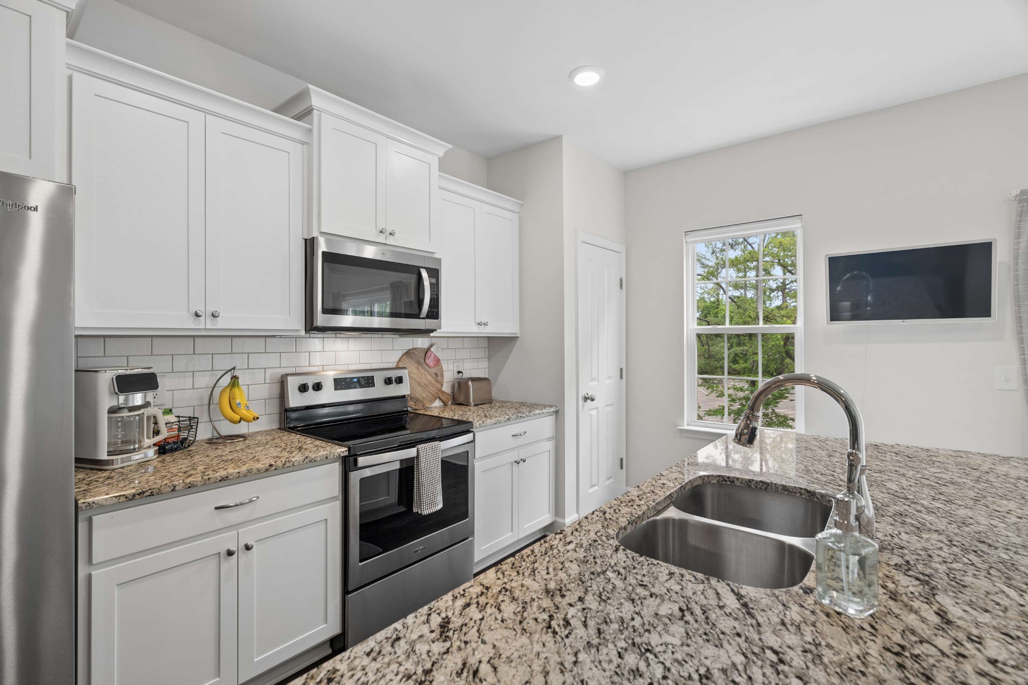 1027 Avery Park Dr