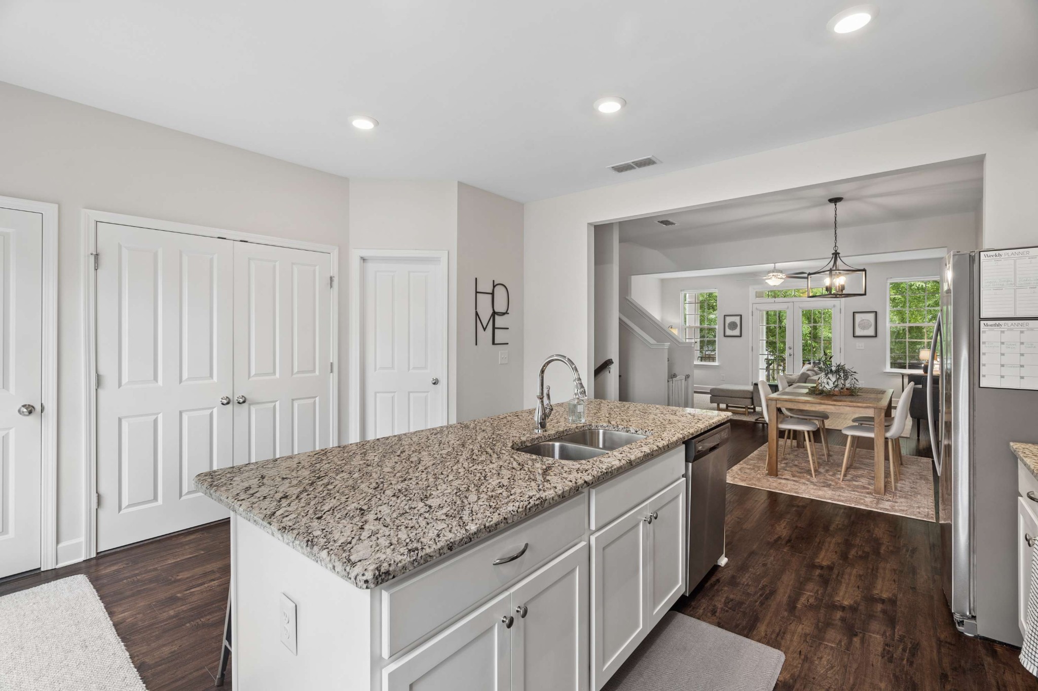 1027 Avery Park Dr