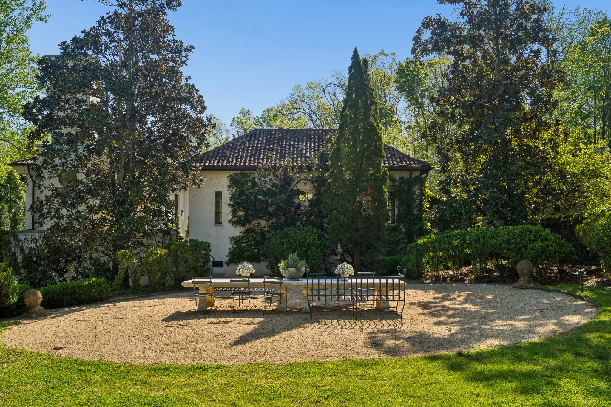 1500 Chickering Rd