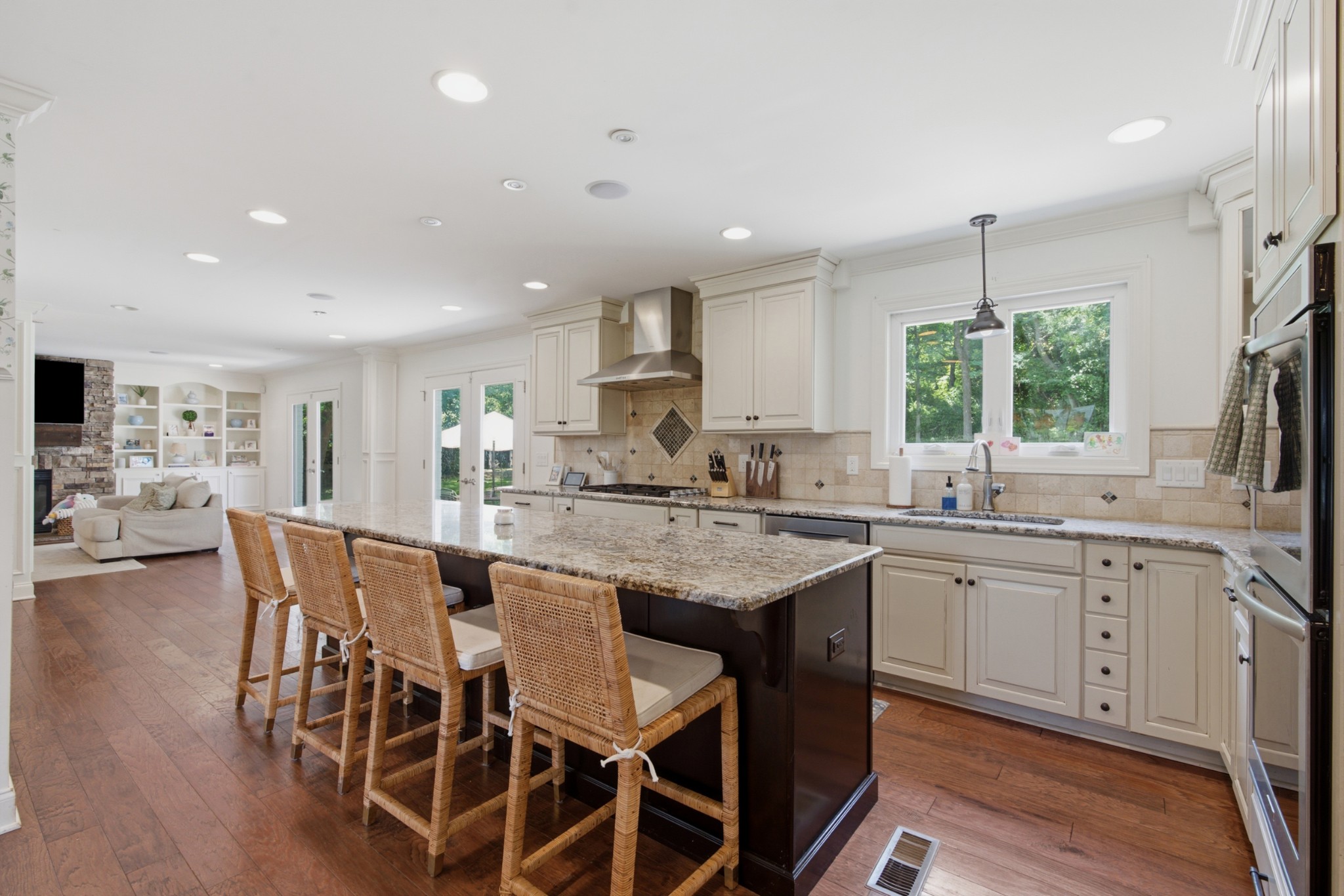 5212 Williamsburg Rd