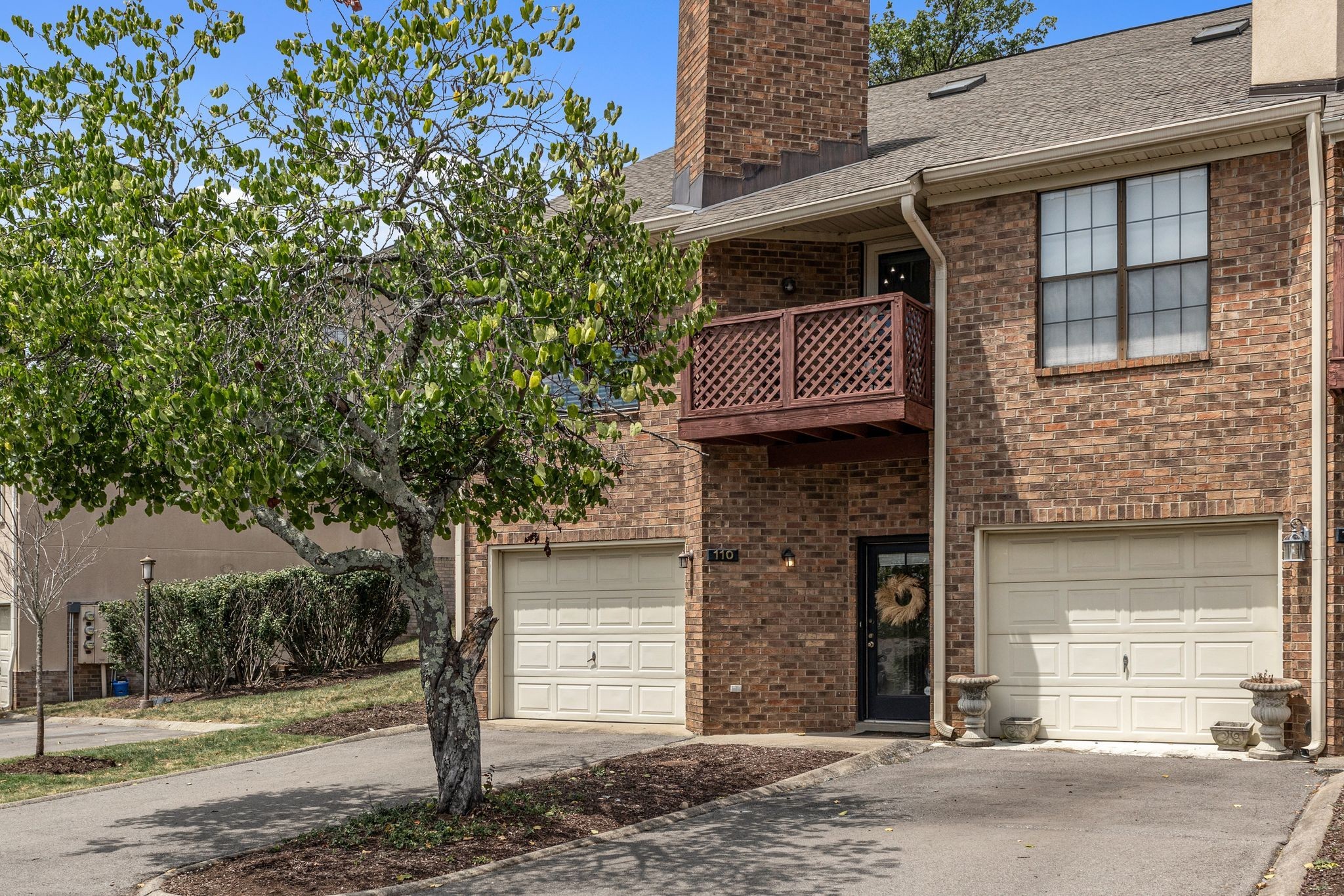 110 Villa View Ct