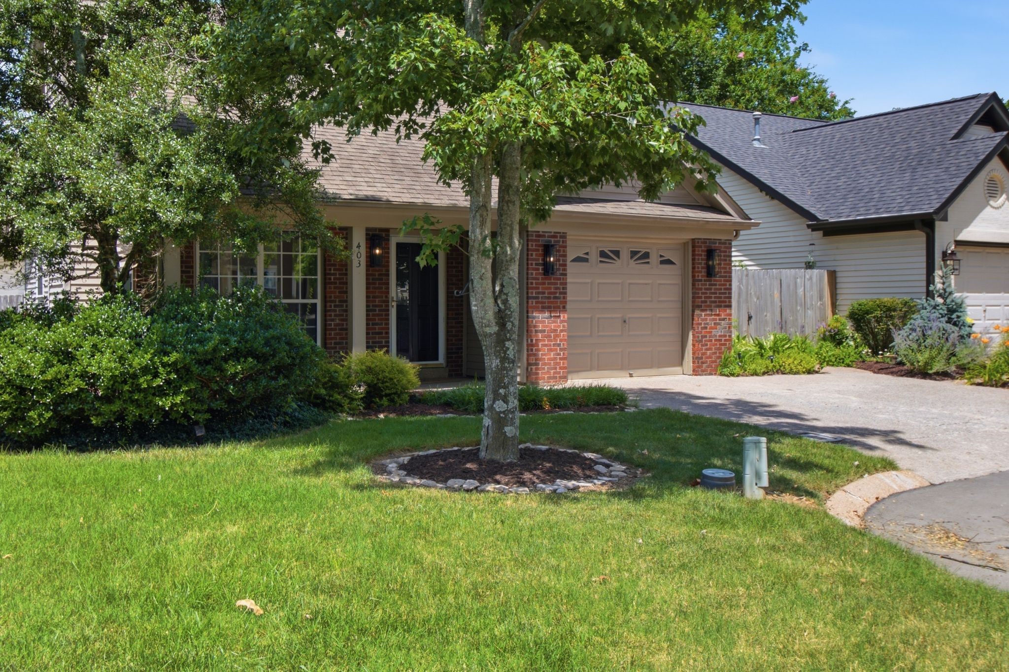 403 Reigh Ct