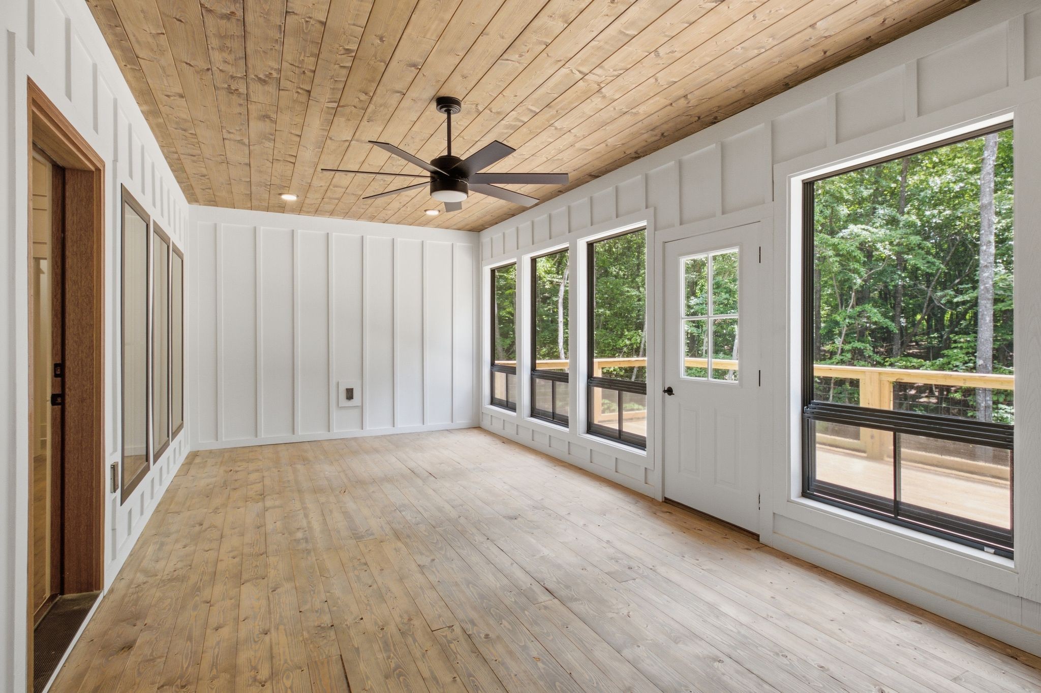 35 Lake Louisa Loop