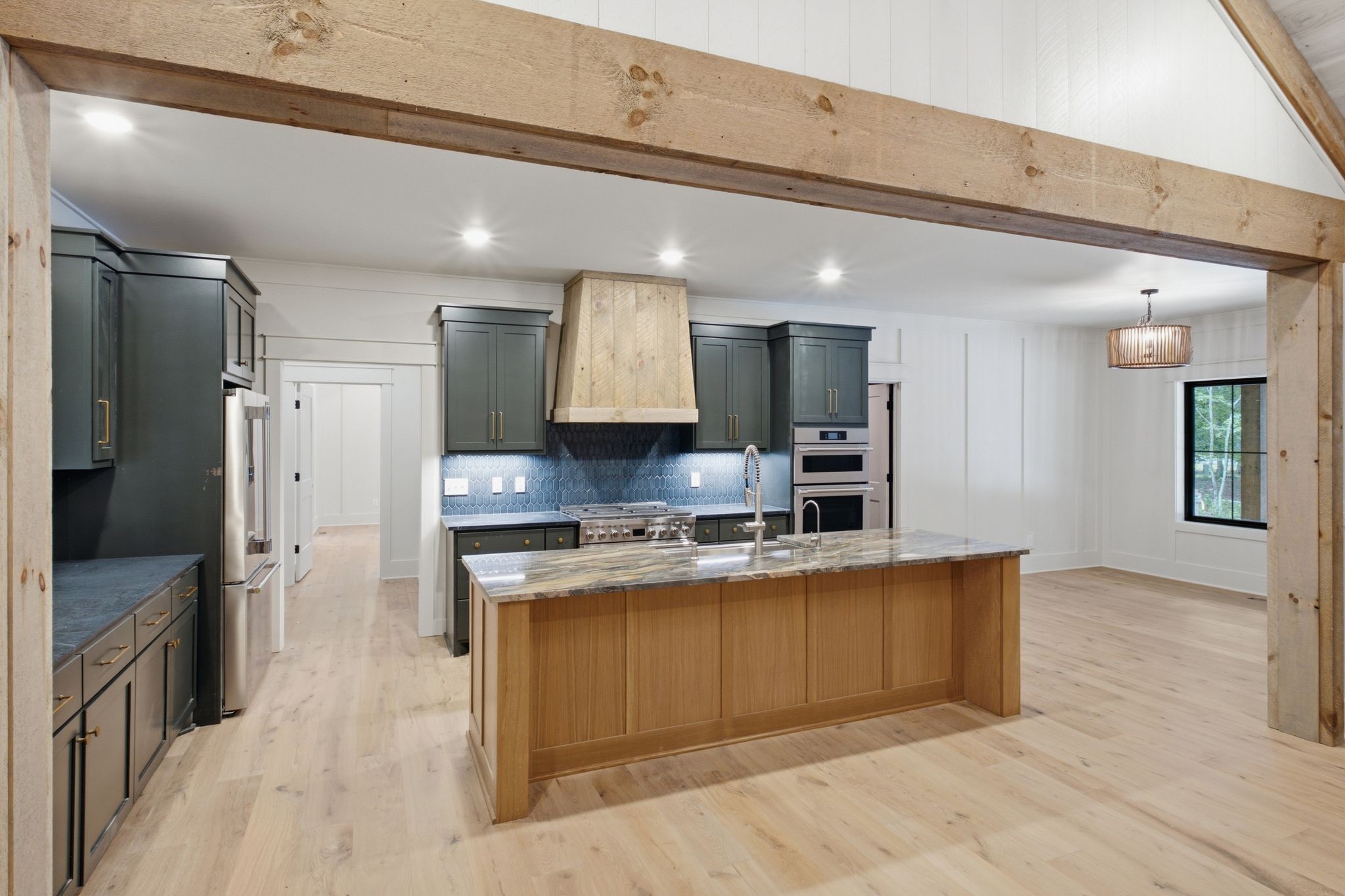 35 Lake Louisa Loop