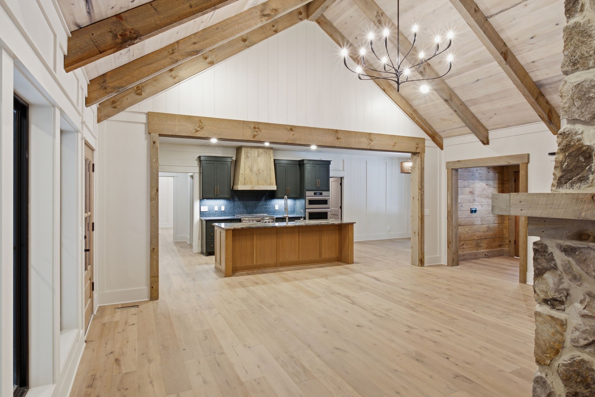 35 Lake Louisa Loop
