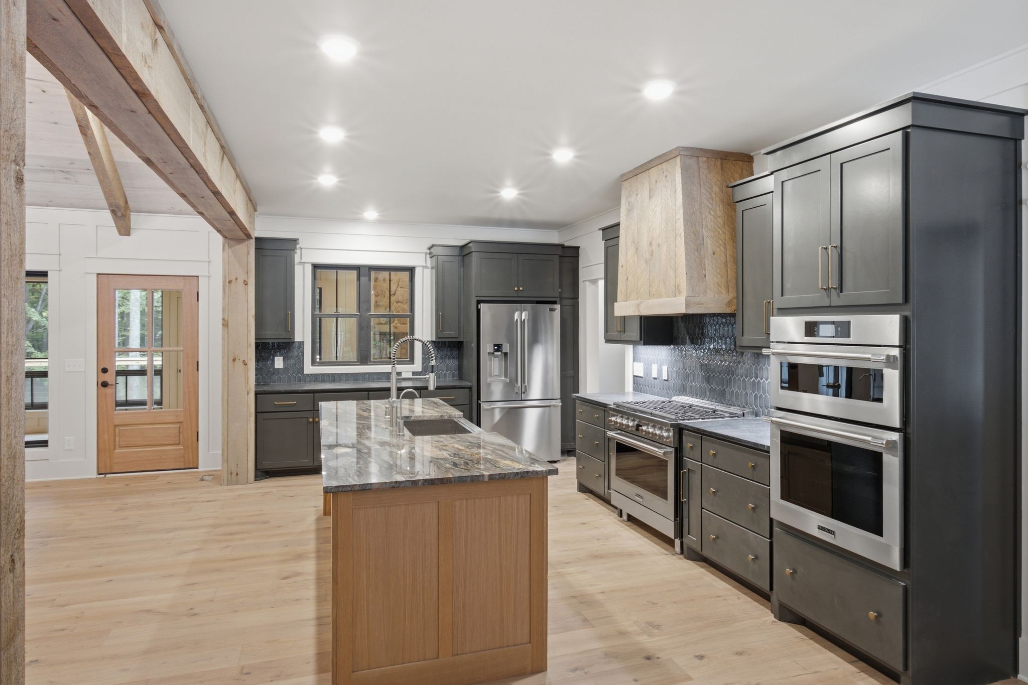 35 Lake Louisa Loop