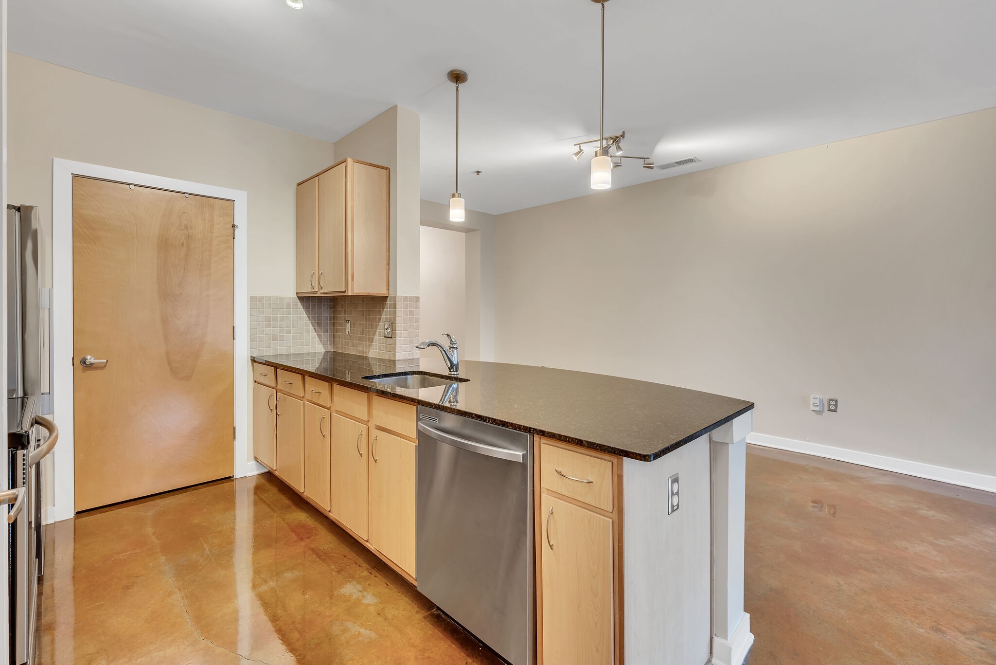 1803 Broadway Unit: 430