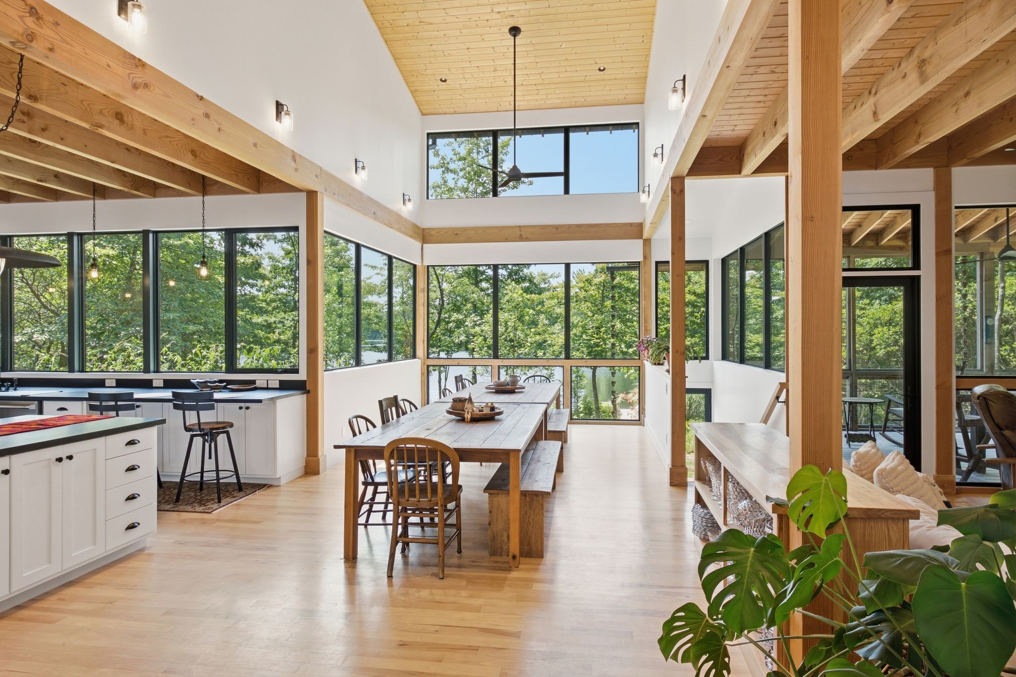 201 Water View Ln