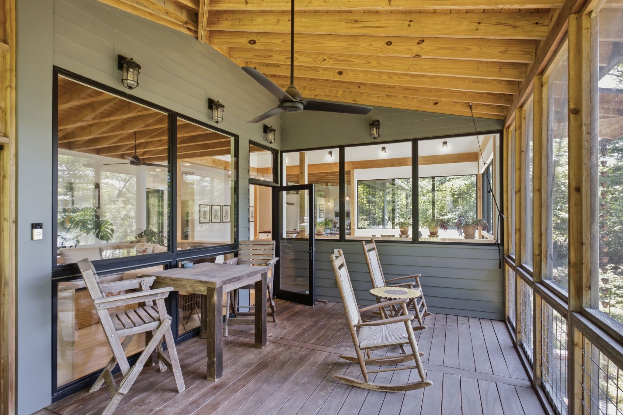 201 Water View Ln