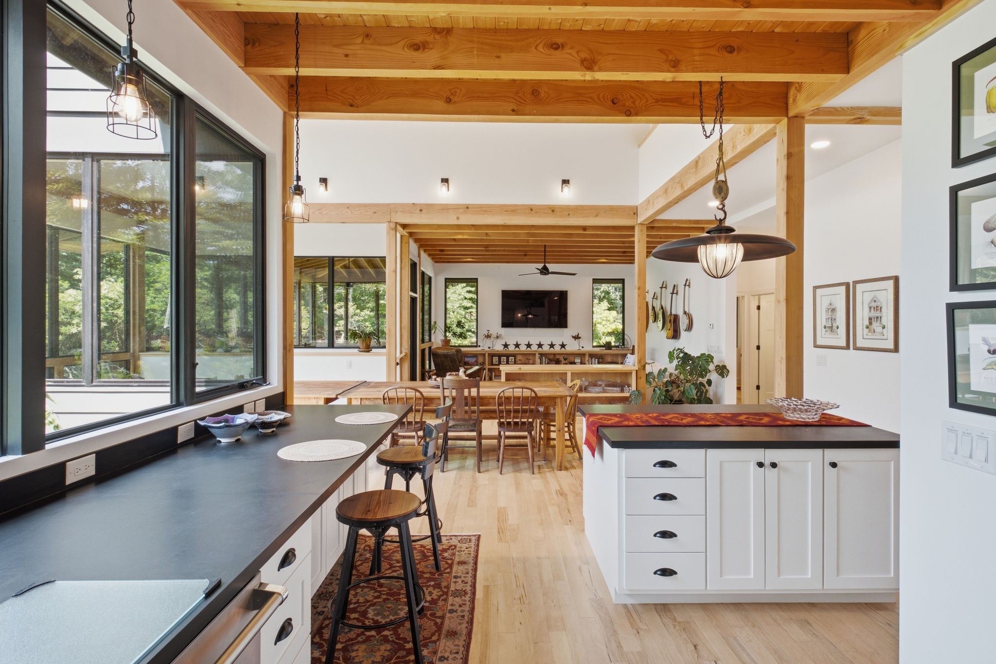 201 Water View Ln