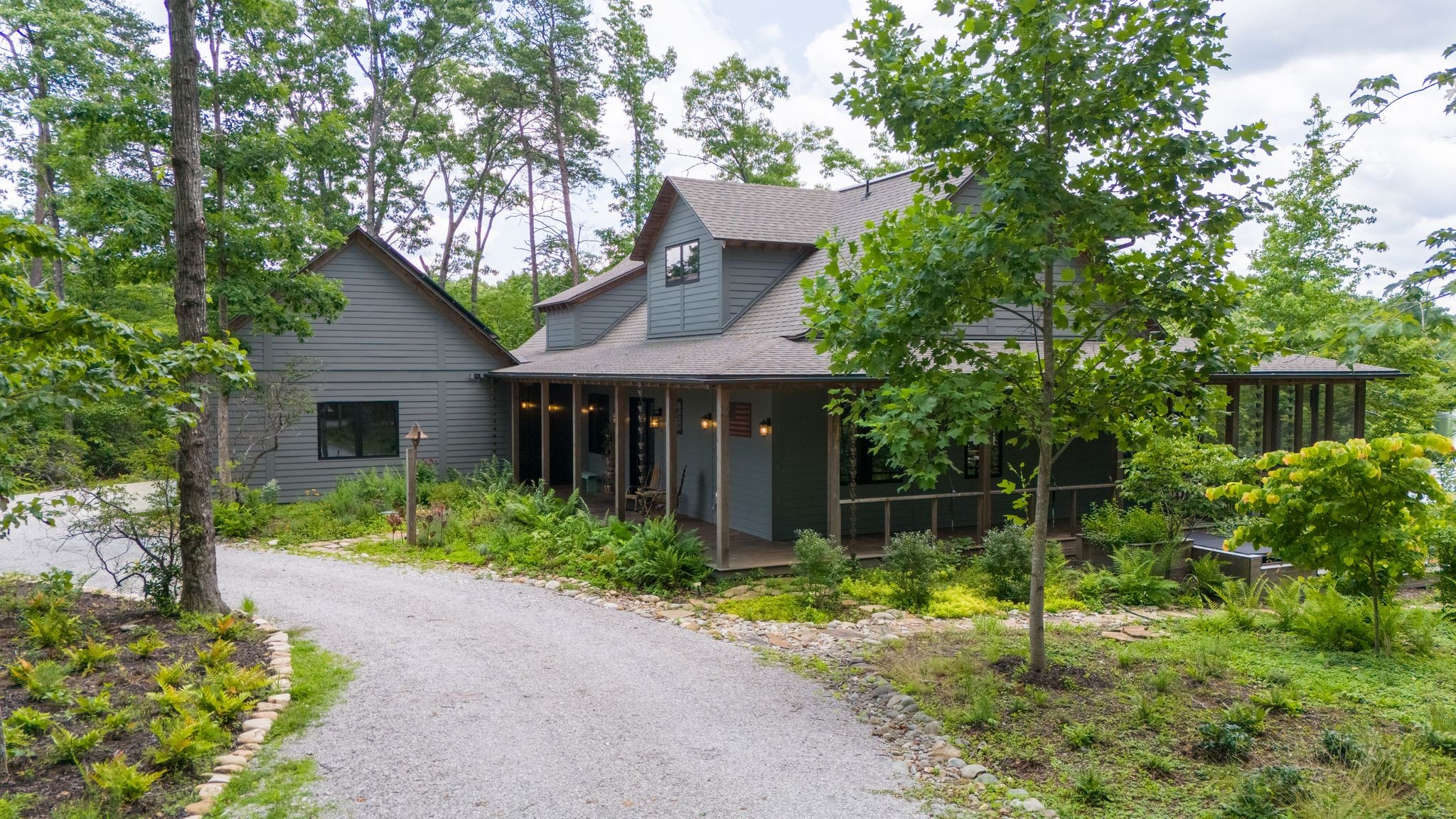 201 Water View Ln