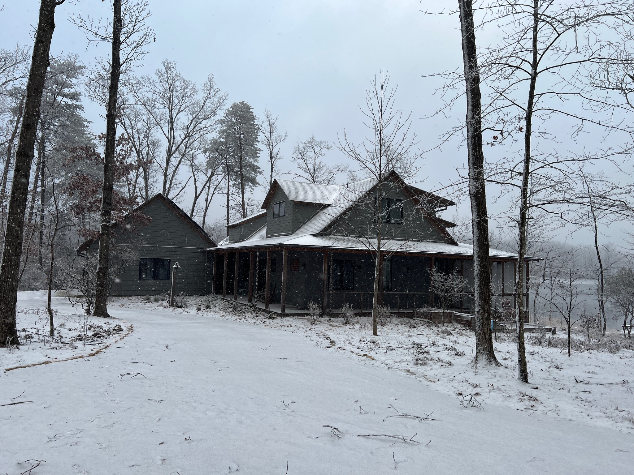 201 Water View Ln