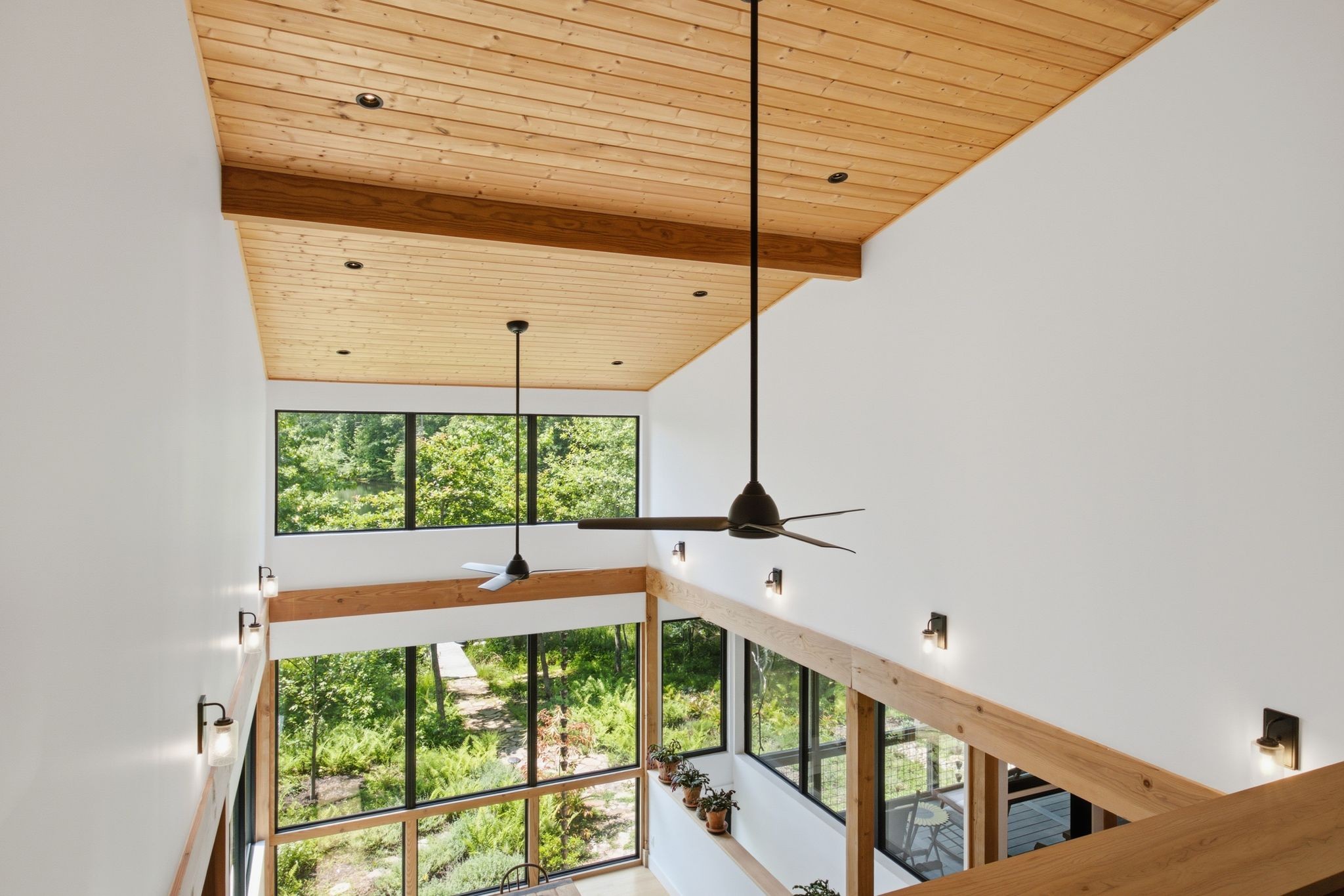 201 Water View Ln