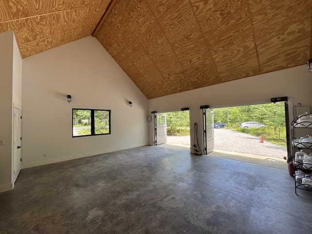 201 Water View Ln