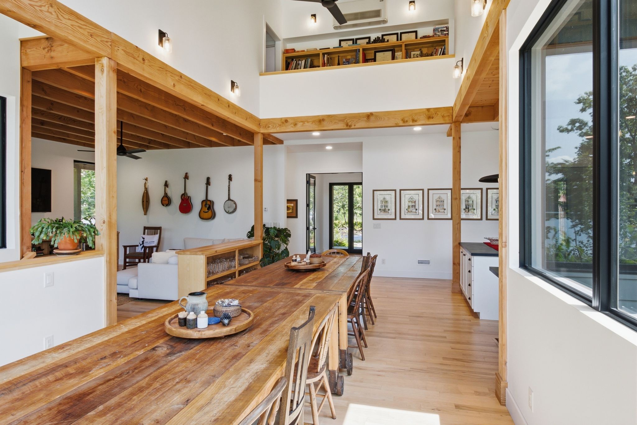 201 Water View Ln