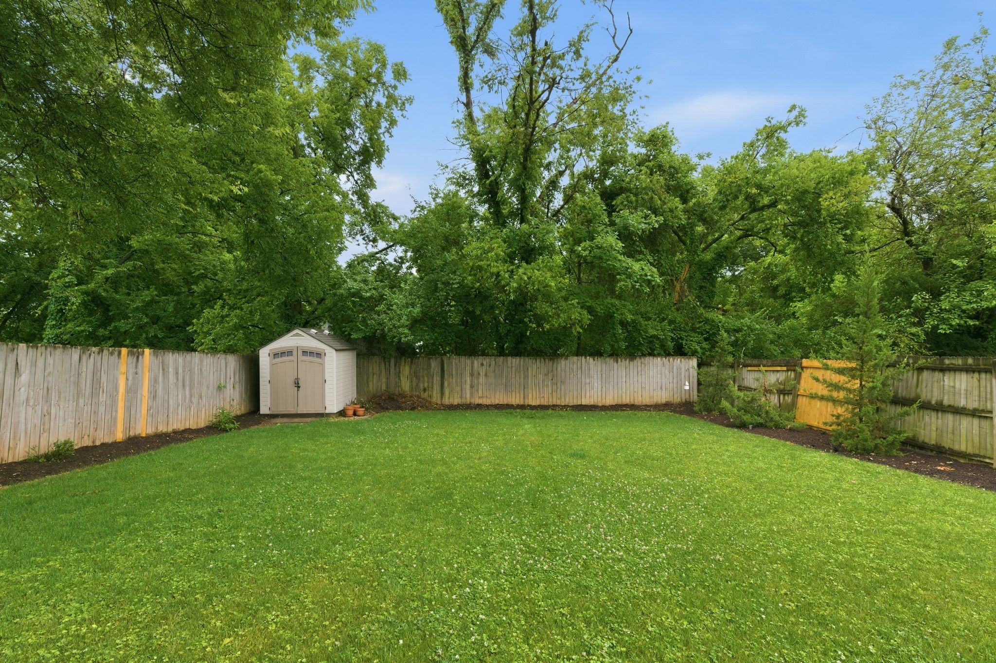 1235 Sunnymeade Dr