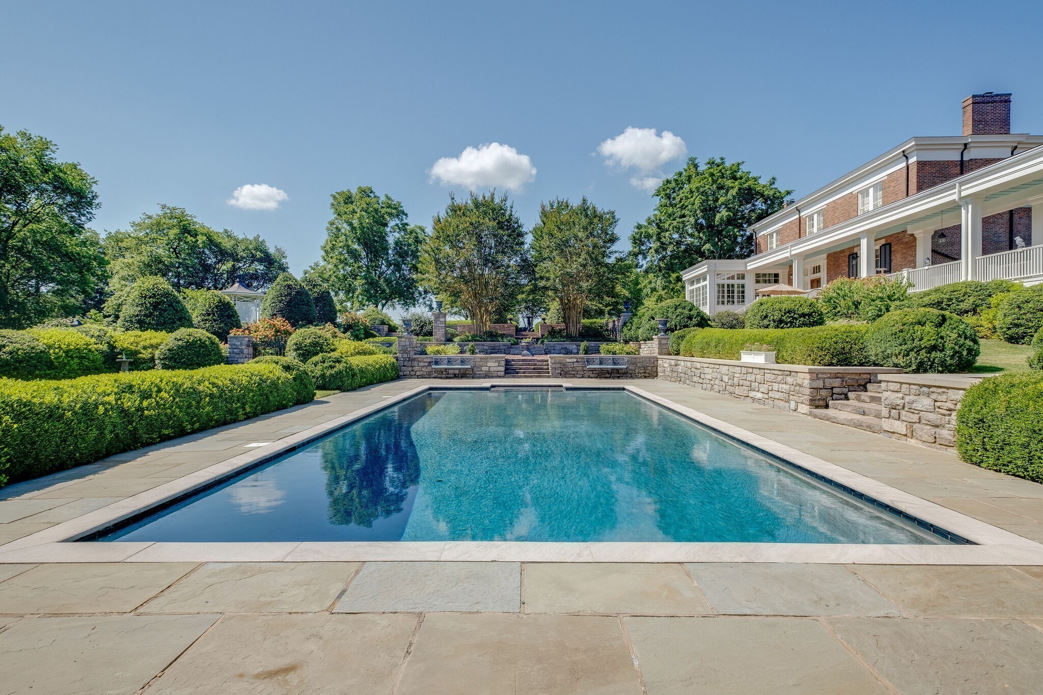 1711 Old Hillsboro Rd
