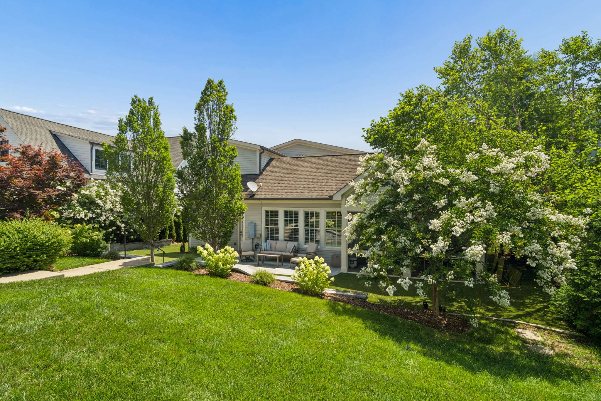 2711 Brightwood Ave
