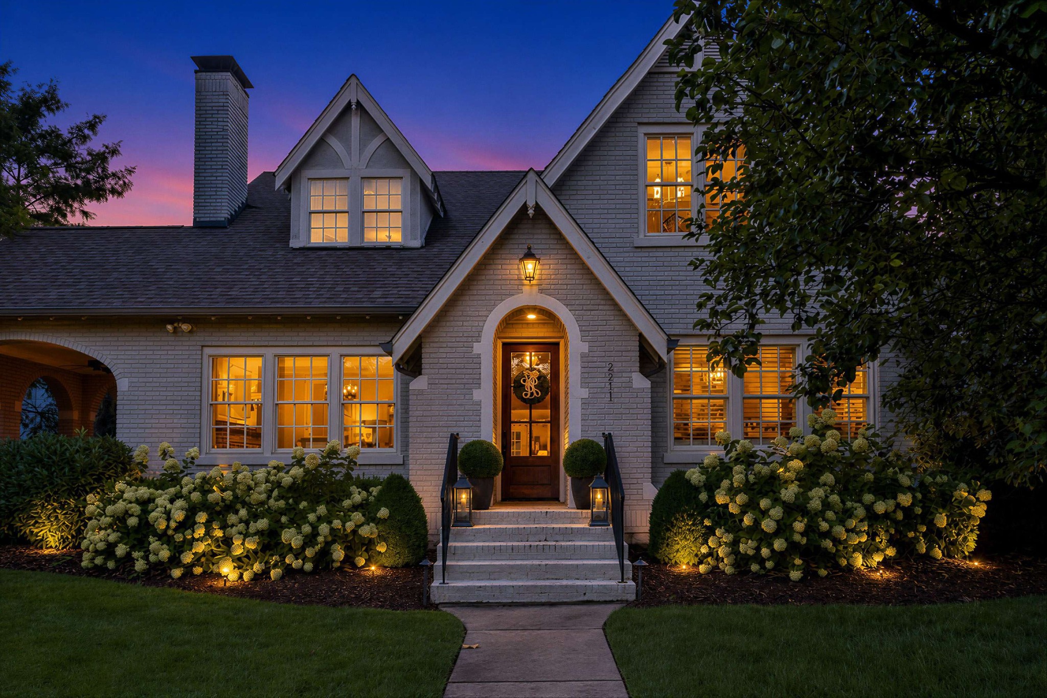 2711 Brightwood Ave