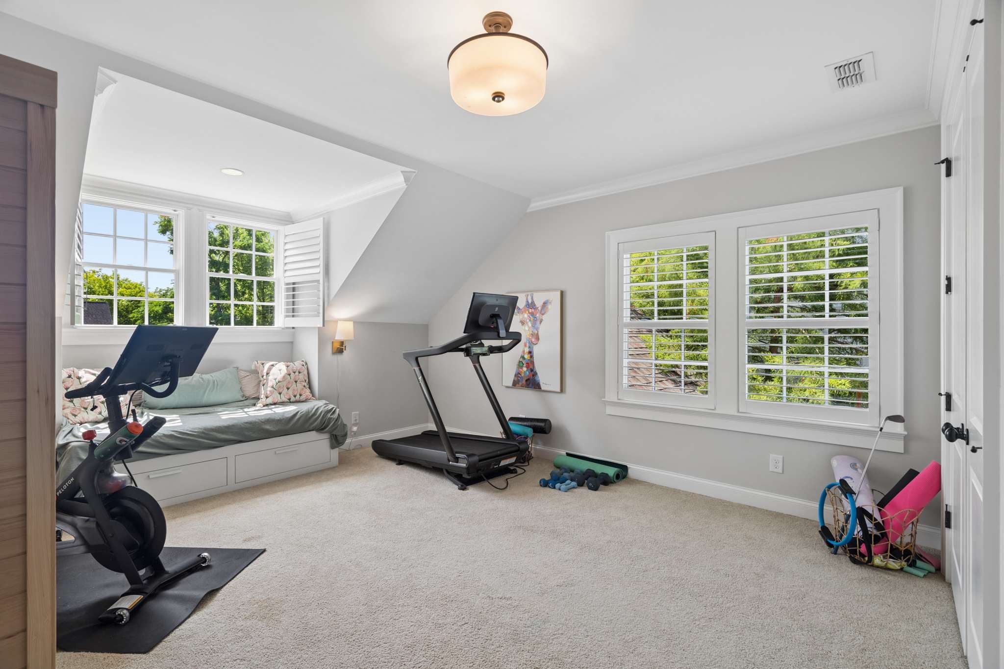 2711 Brightwood Ave