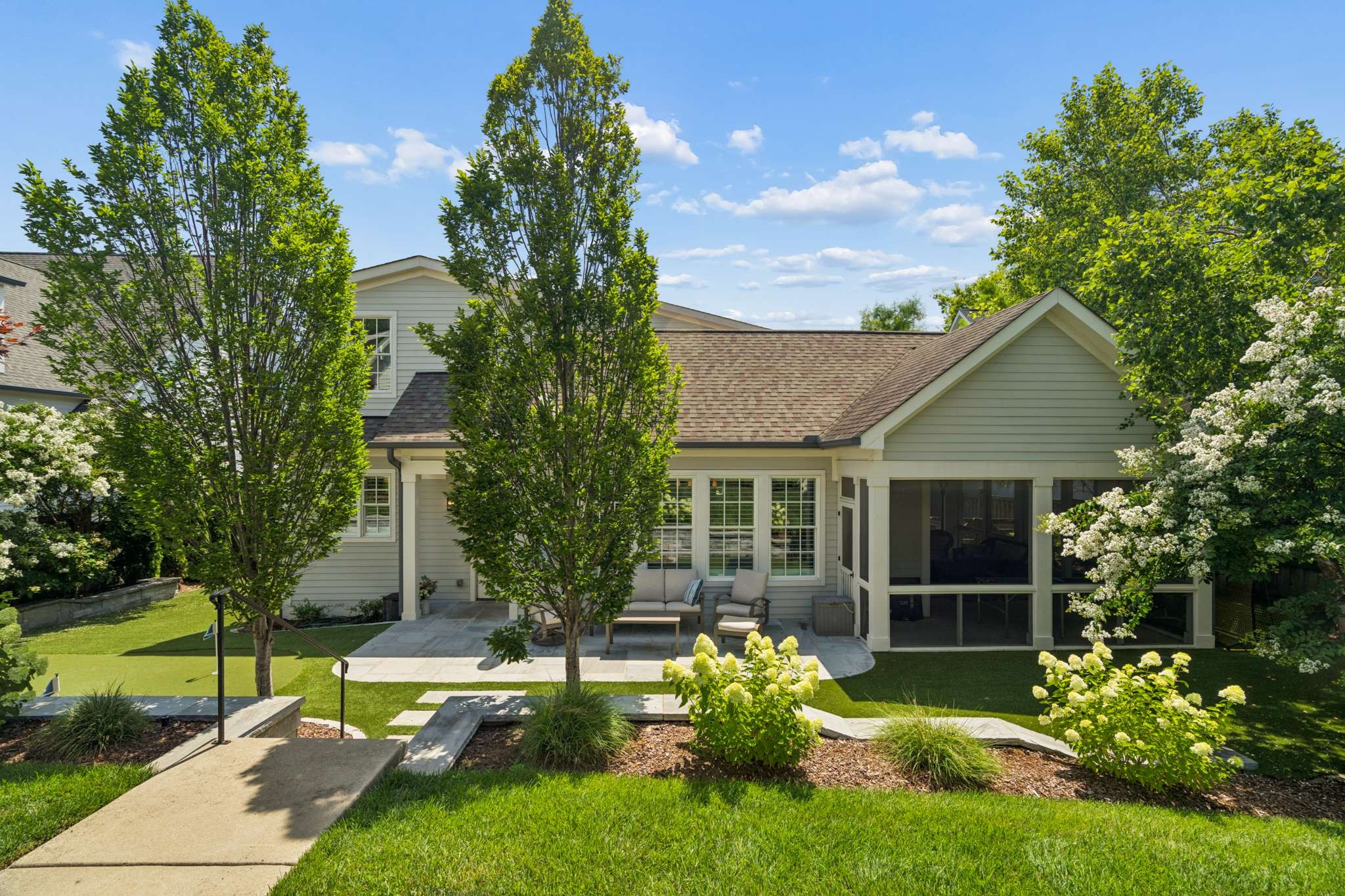 2711 Brightwood Ave