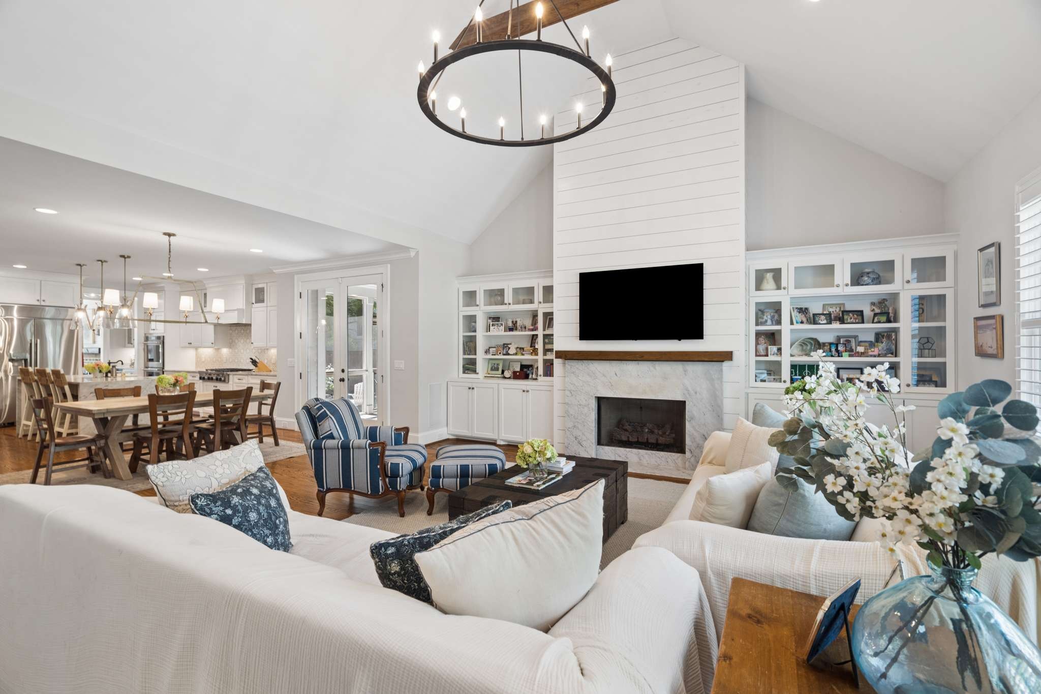 2711 Brightwood Ave