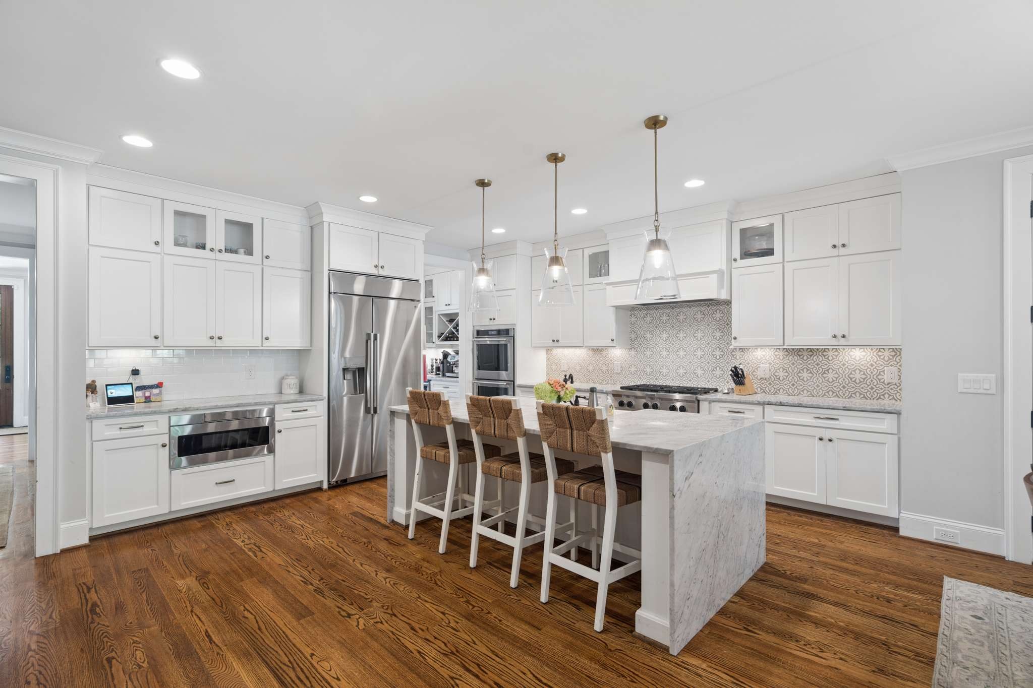2711 Brightwood Ave