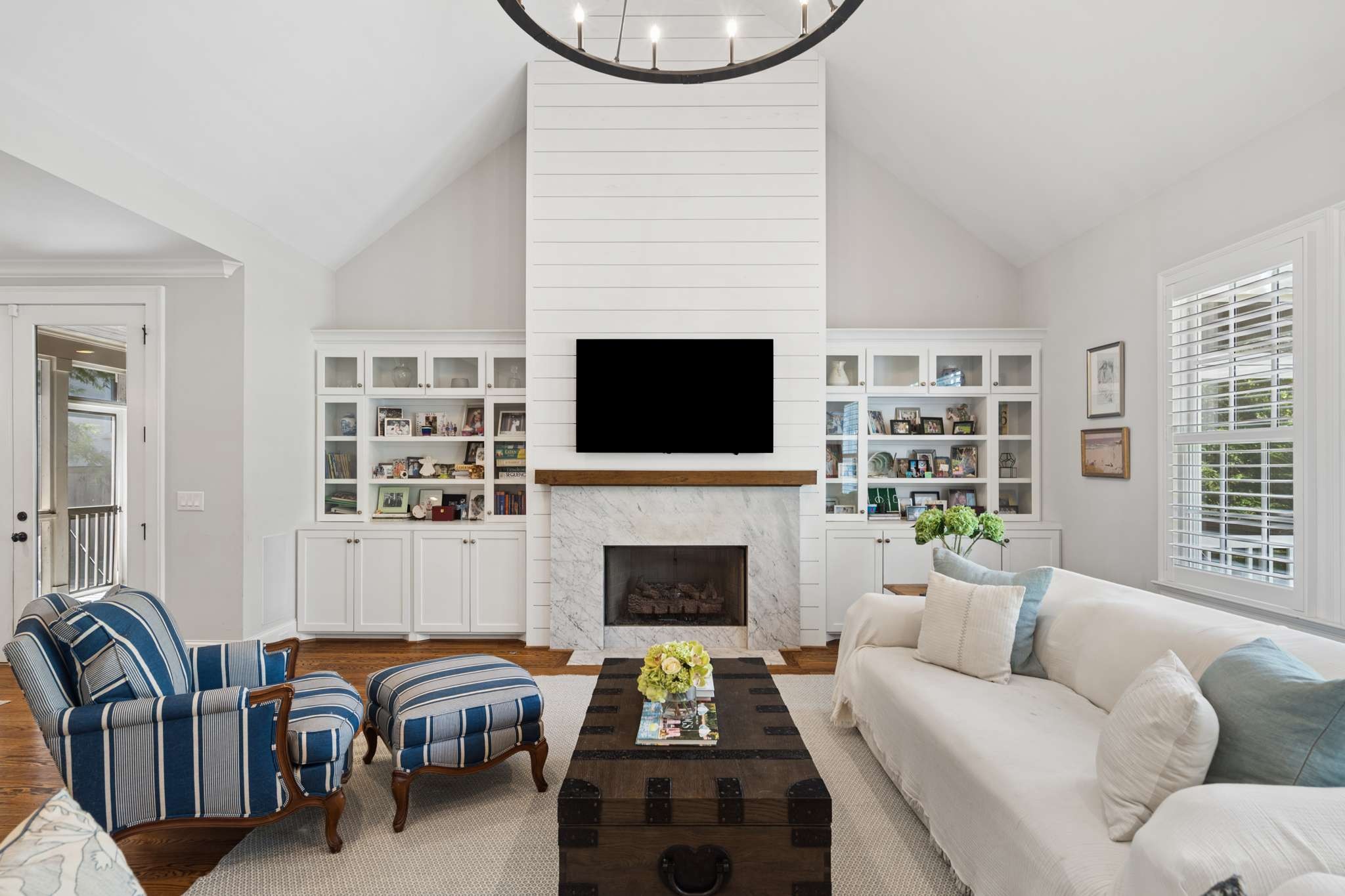 2711 Brightwood Ave