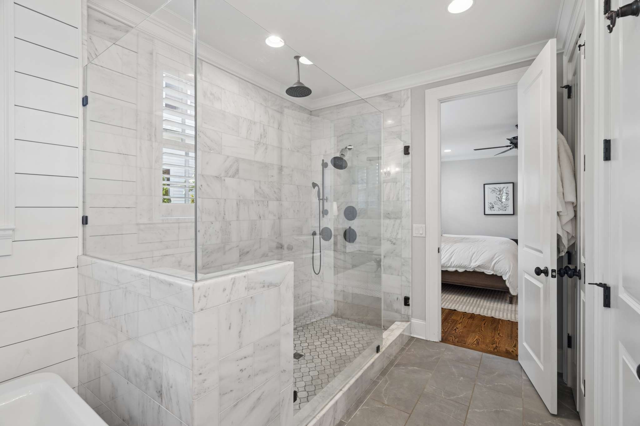 2711 Brightwood Ave