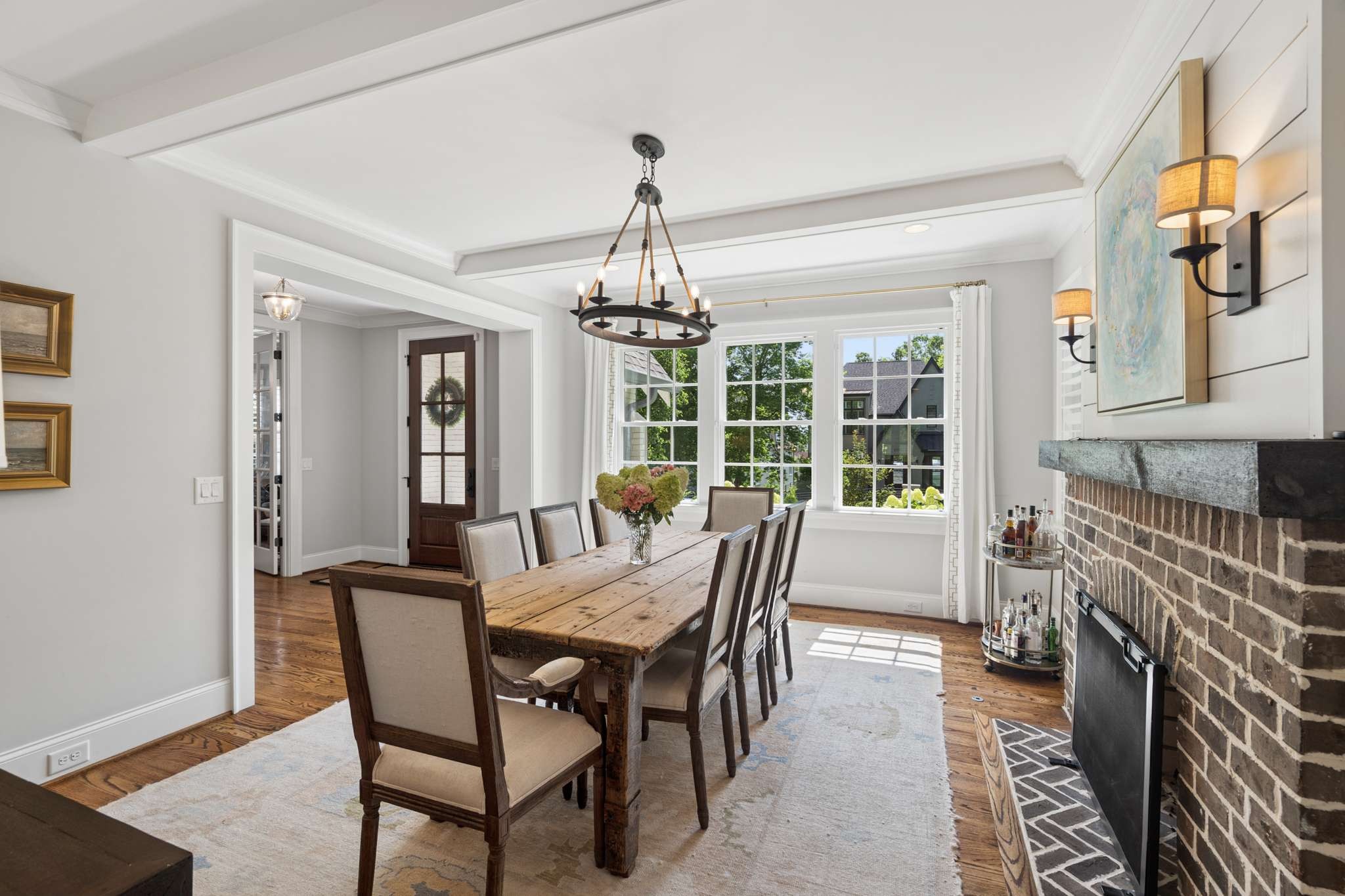 2711 Brightwood Ave