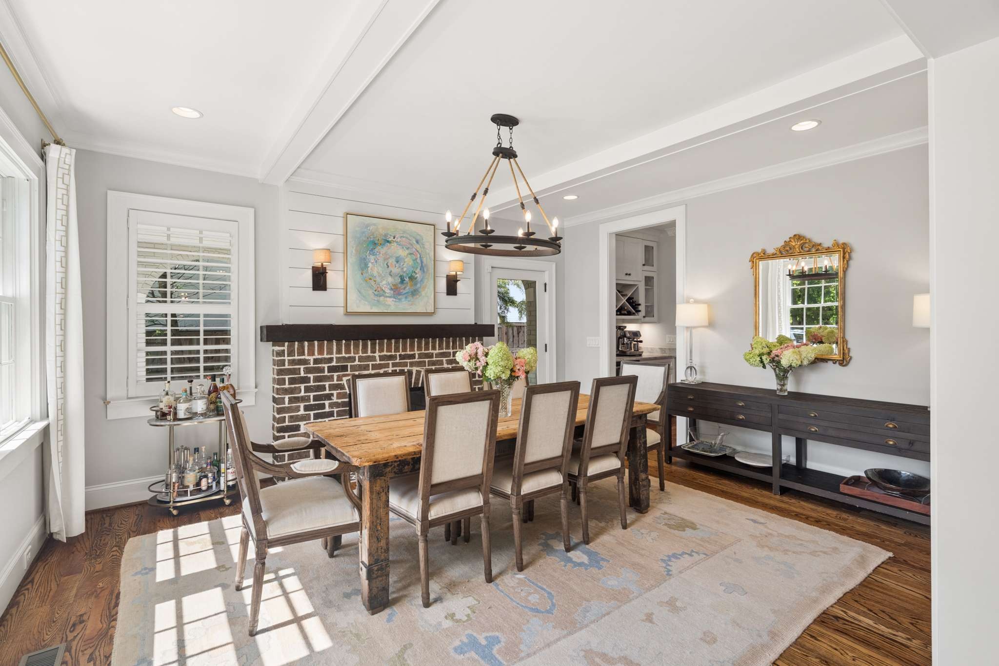 2711 Brightwood Ave