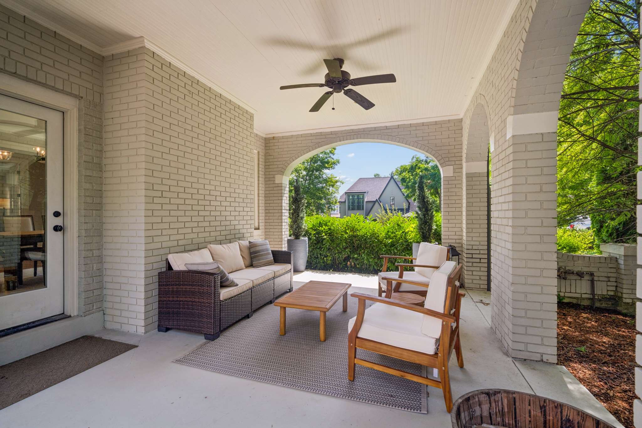 2711 Brightwood Ave