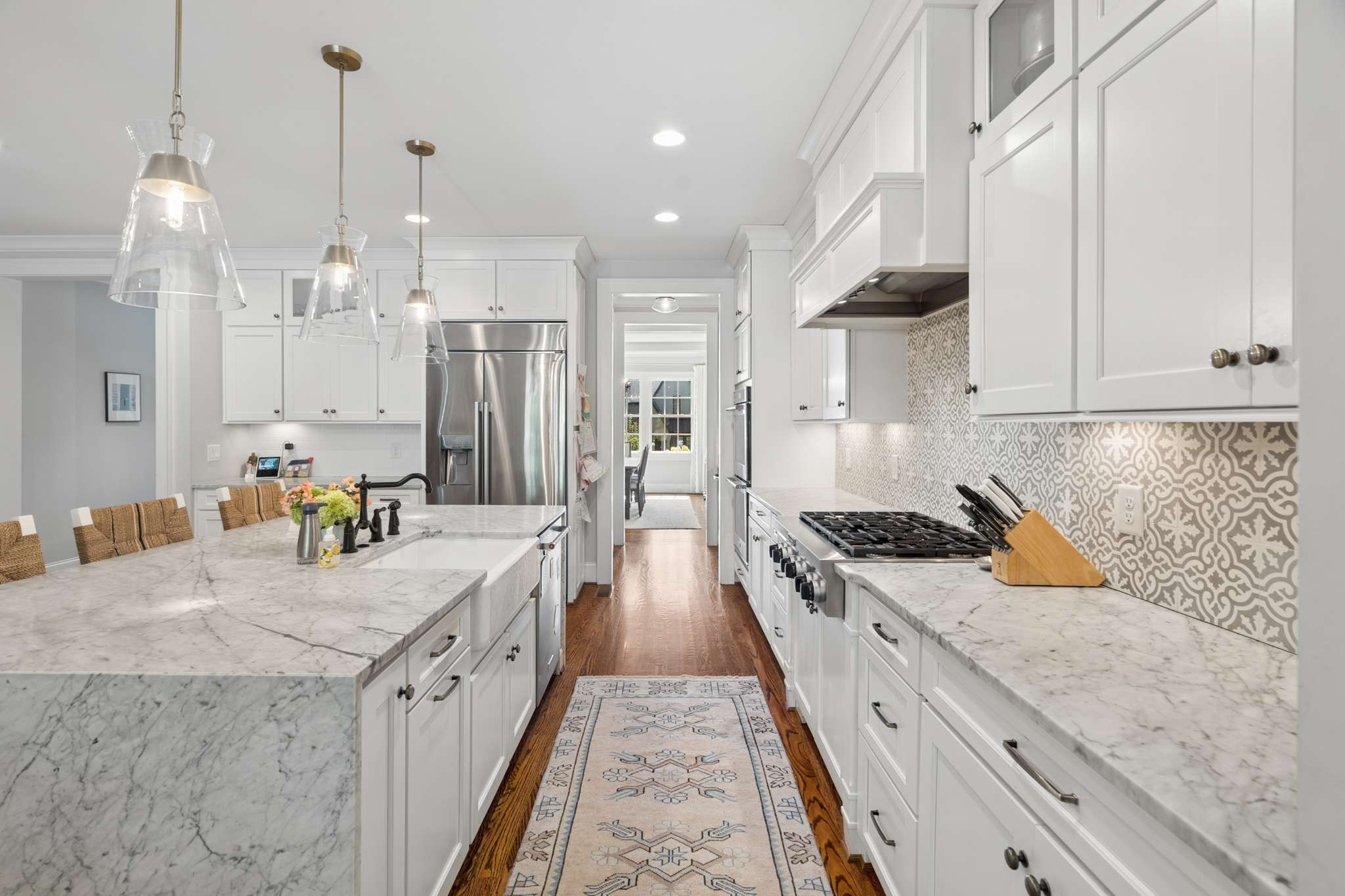2711 Brightwood Ave