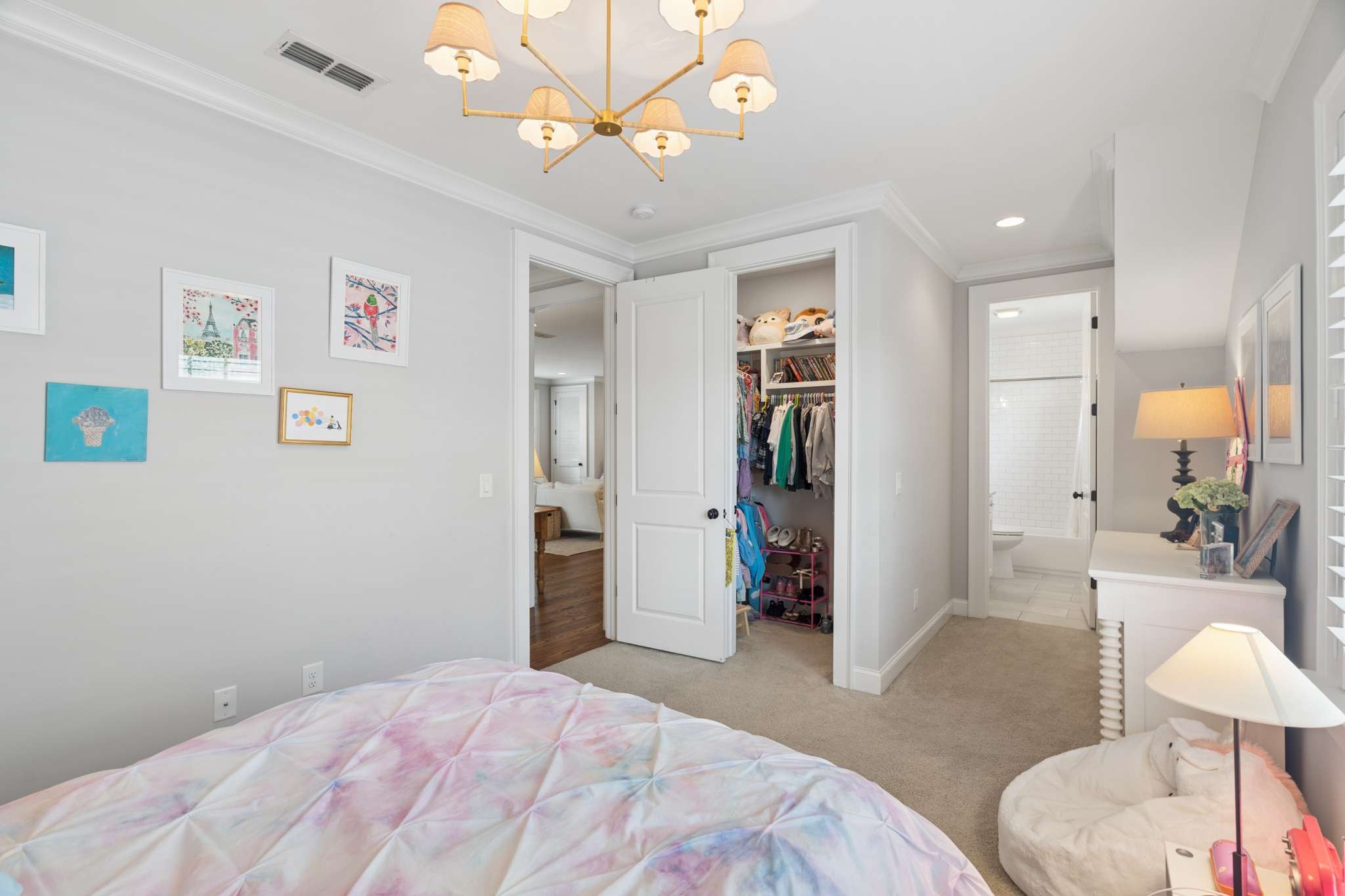 2711 Brightwood Ave
