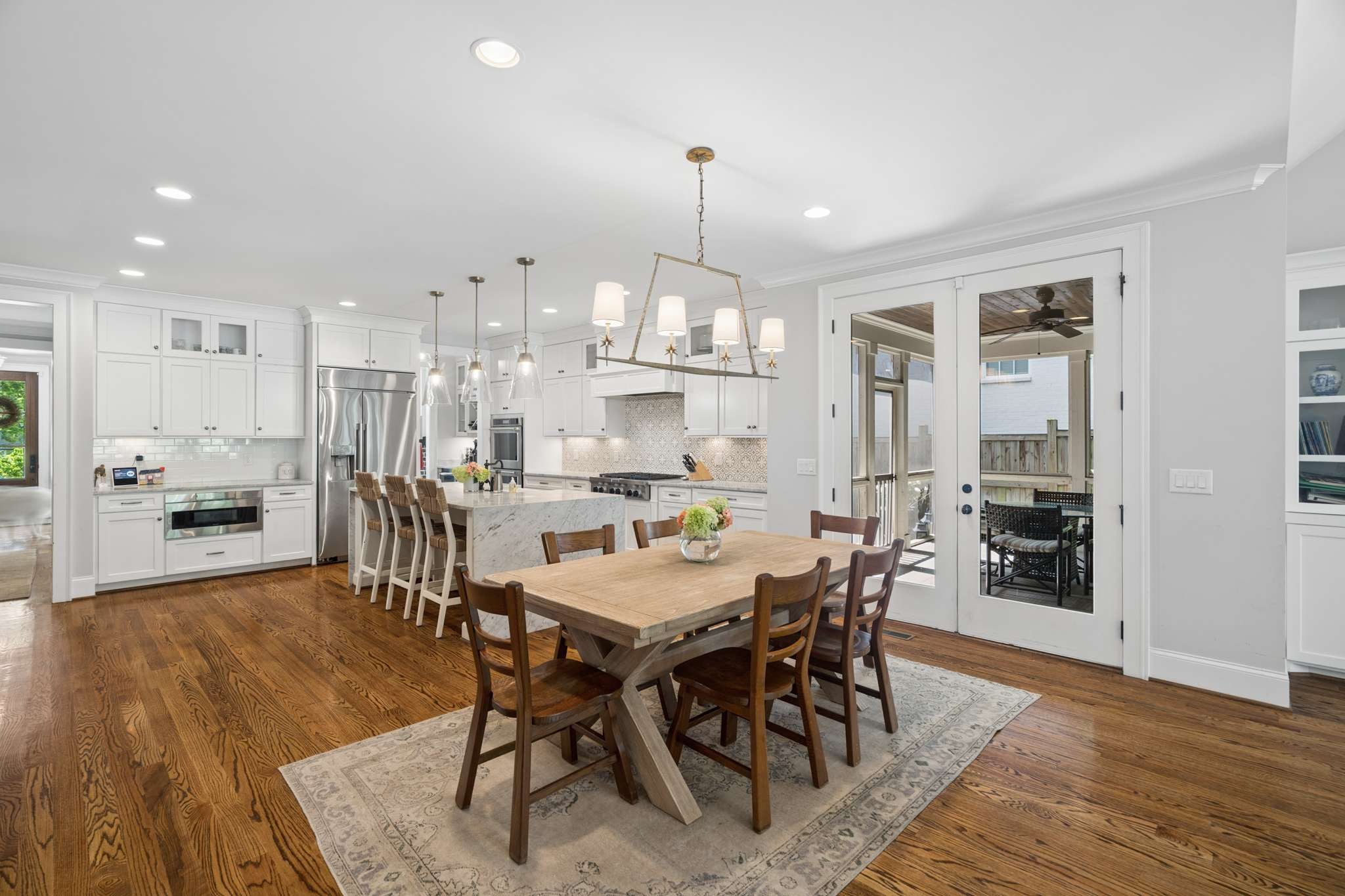 2711 Brightwood Ave