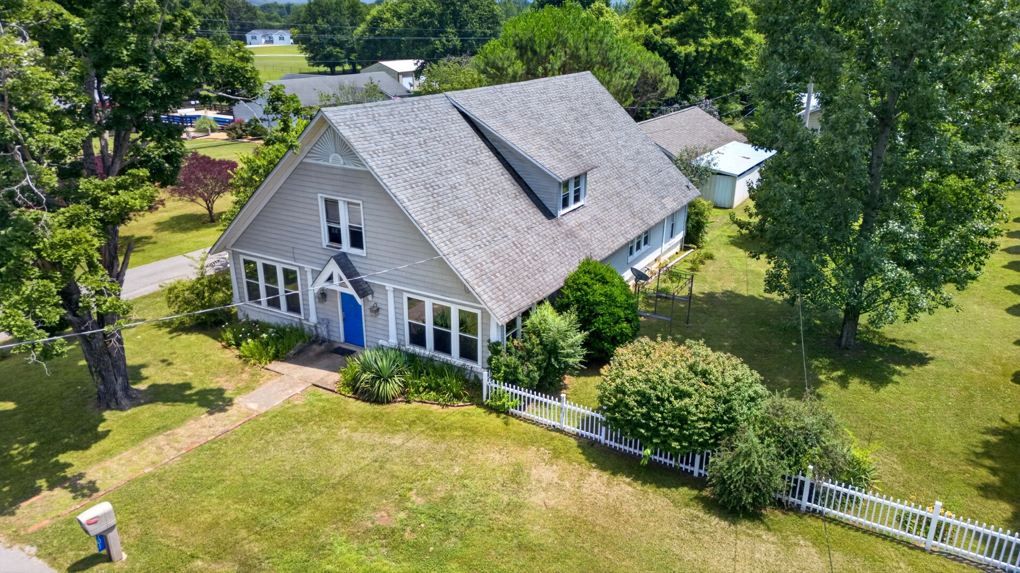 101 Country Dr