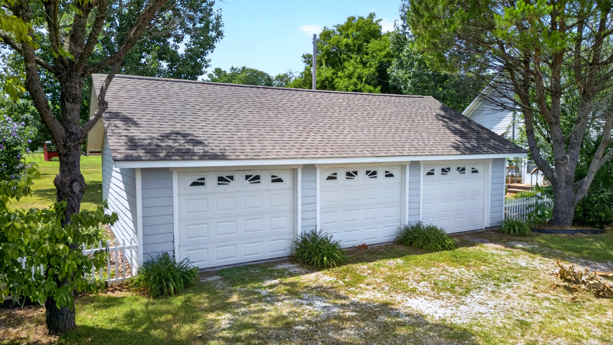 101 Country Dr