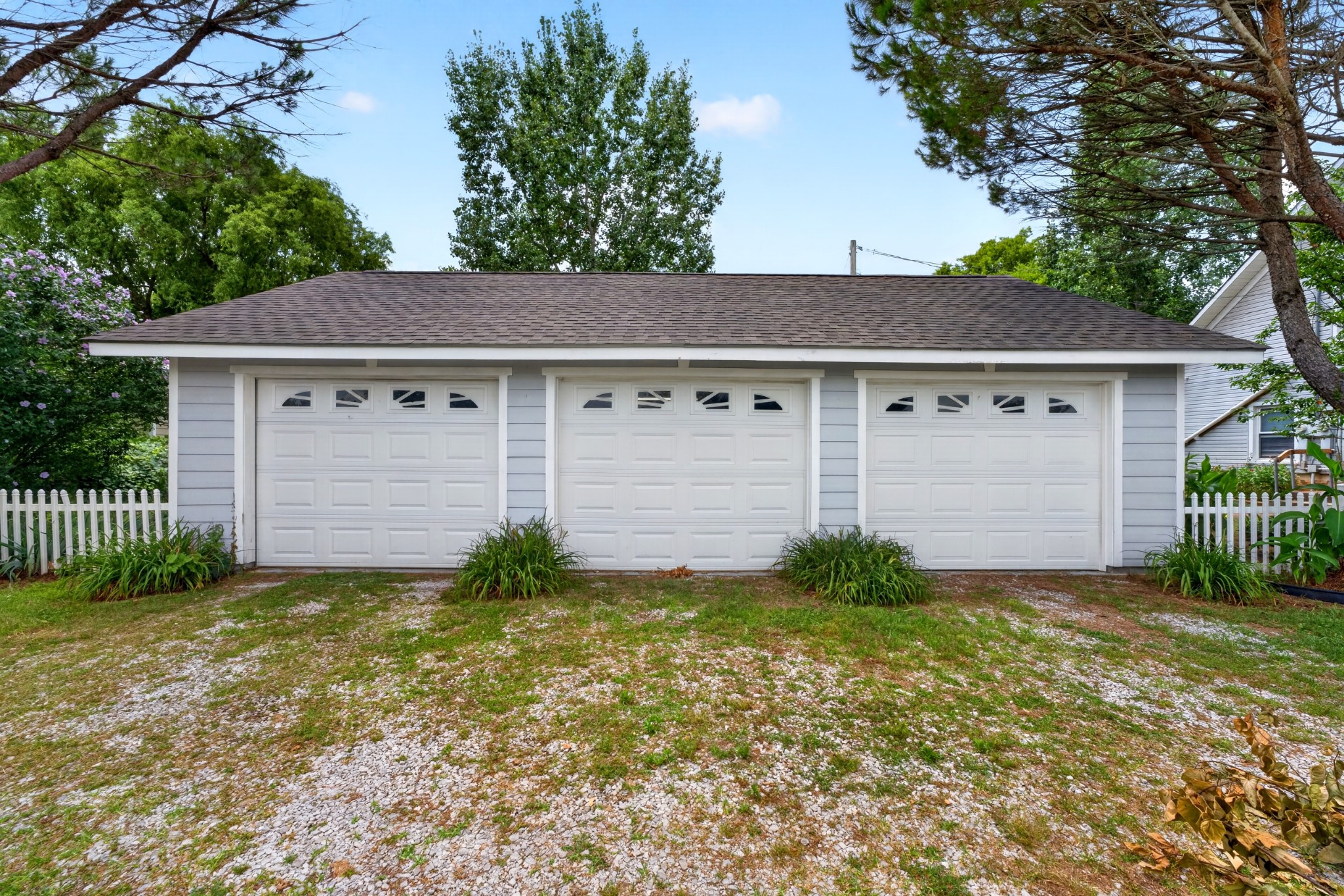 101 Country Dr