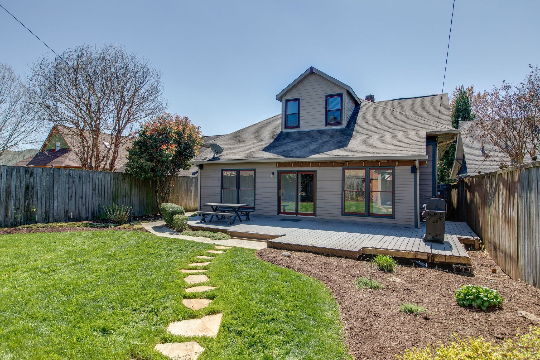 1305 Gartland Ave