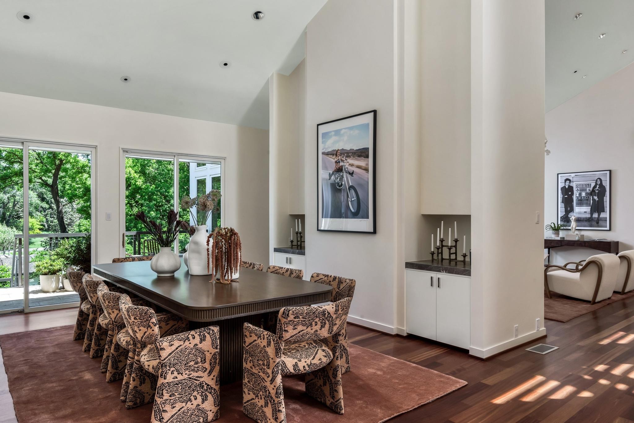 300 Sunnyside Dr