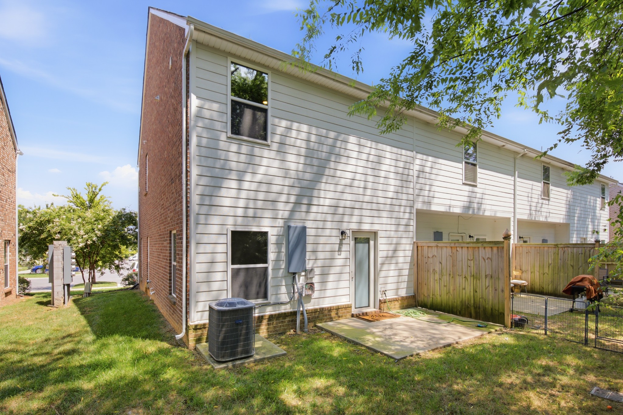 5018 Isabella Ln