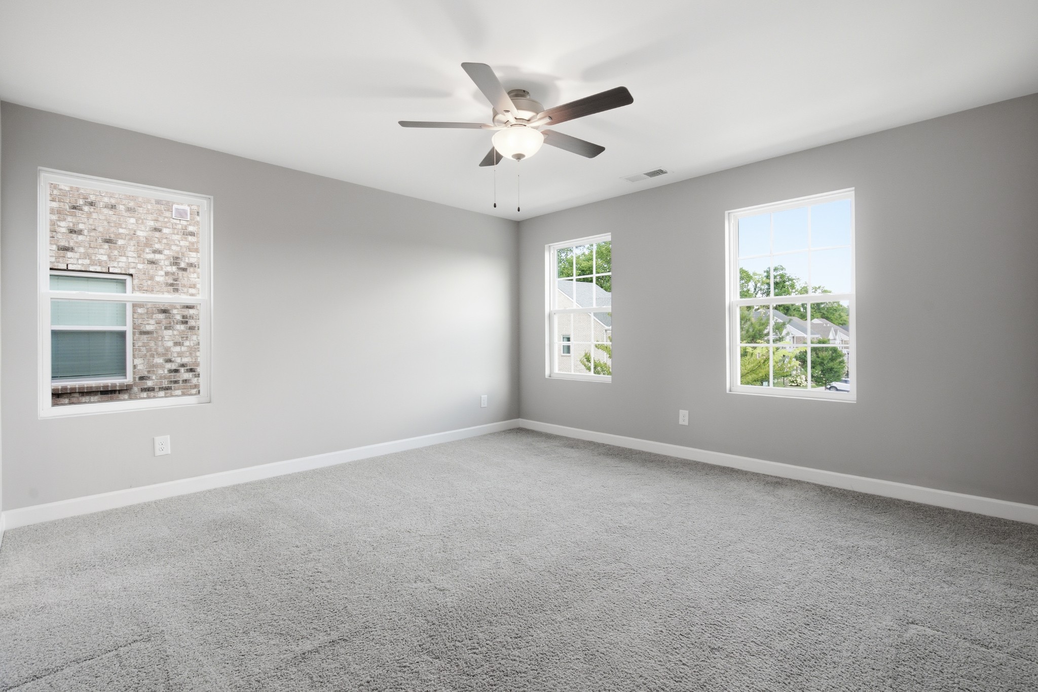 5018 Isabella Ln