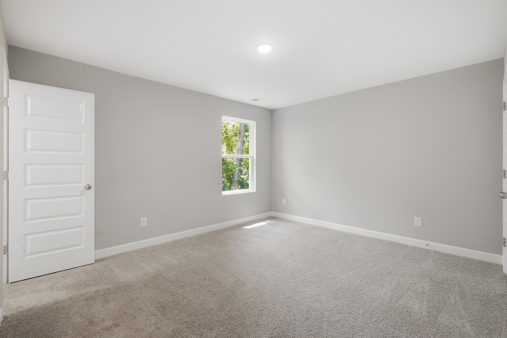 5018 Isabella Ln