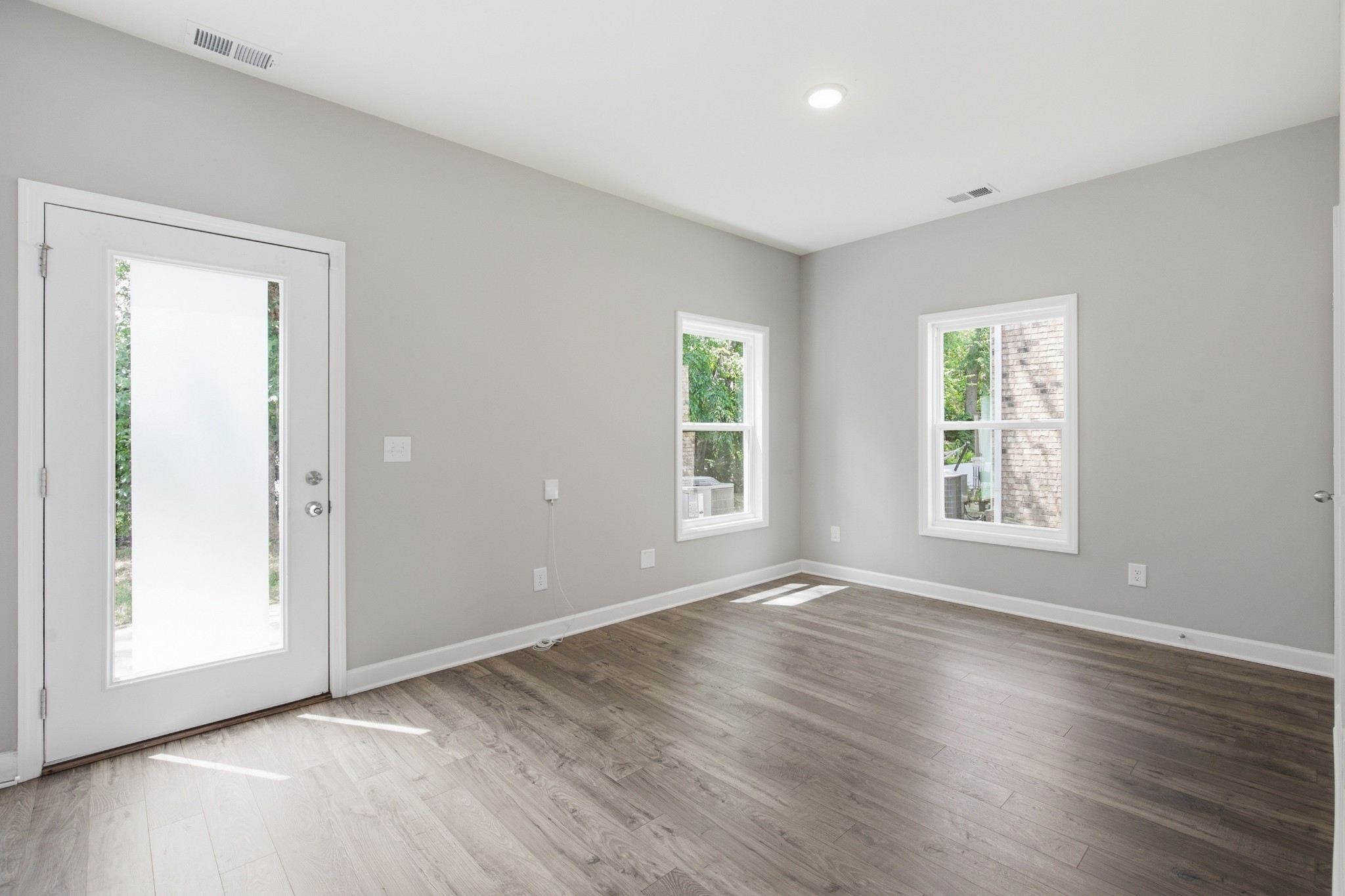 5018 Isabella Ln