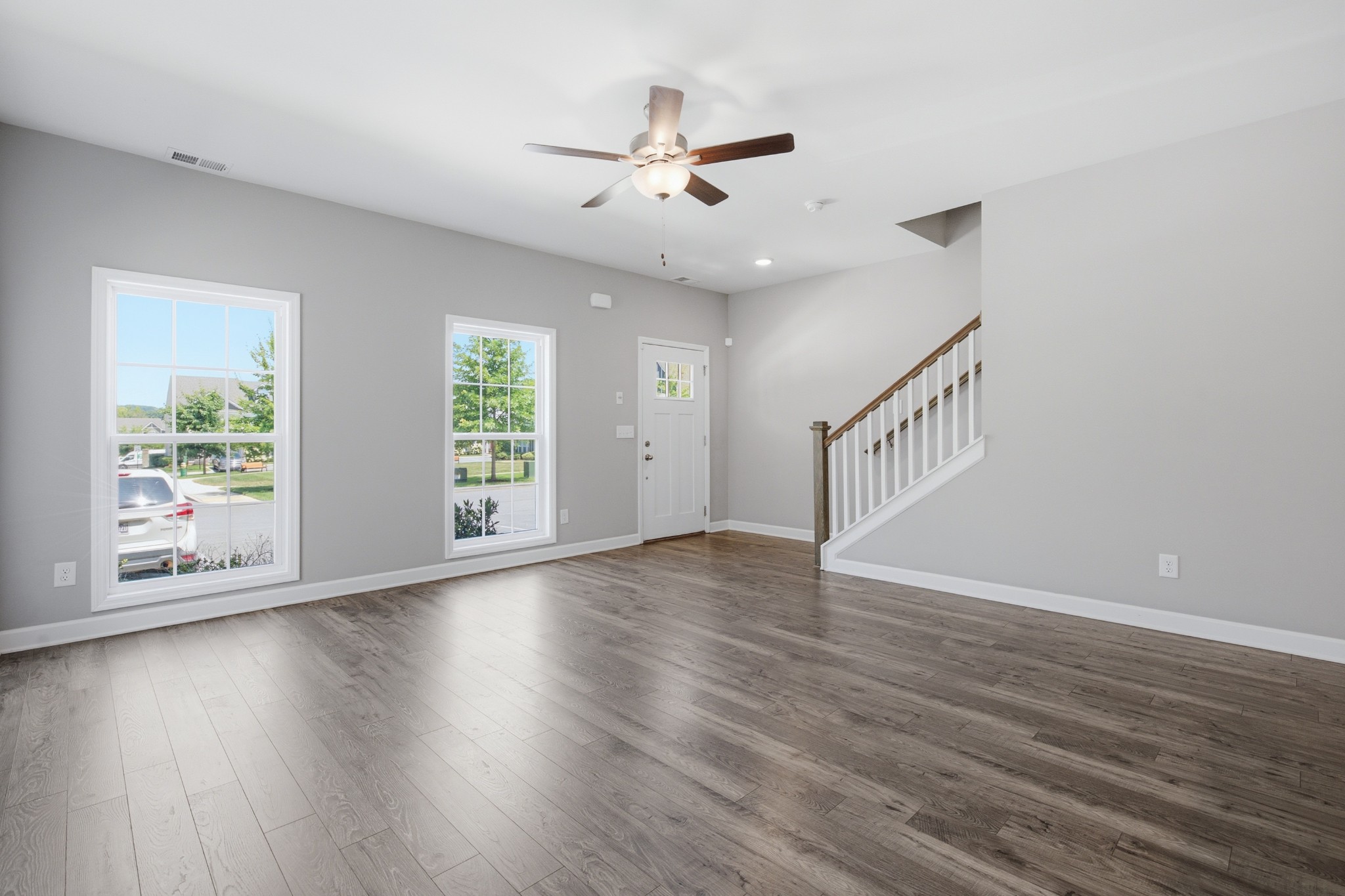 5018 Isabella Ln