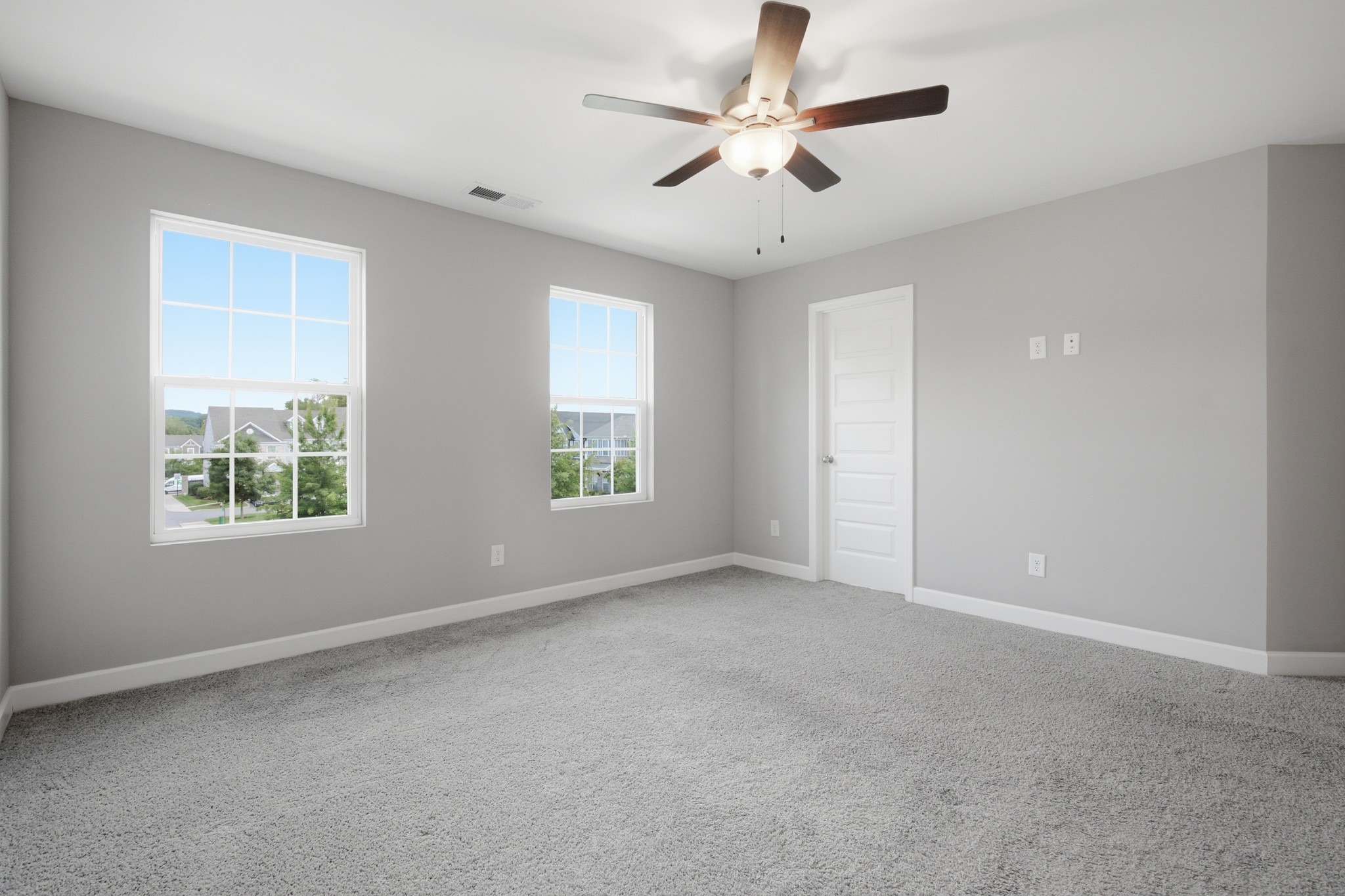 5018 Isabella Ln