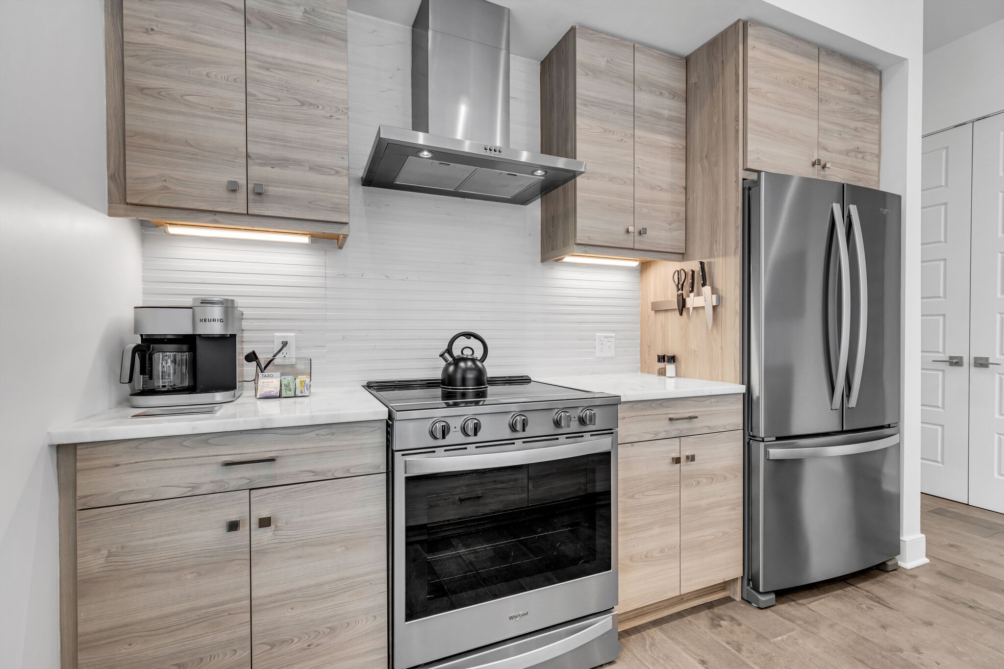 3131 Long Blvd Unit: 100