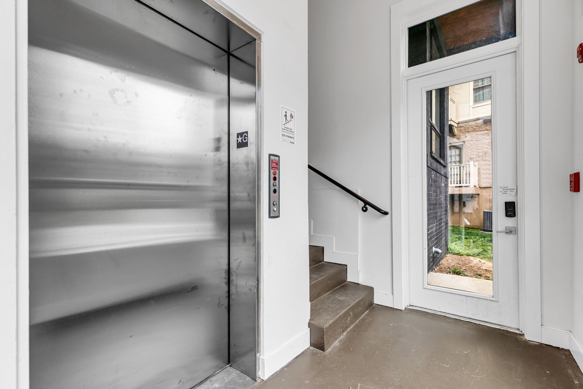 3131 Long Blvd Unit: 100